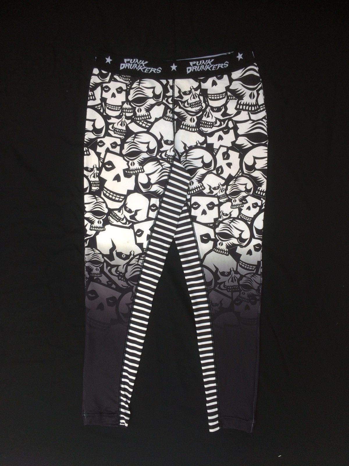 Japanese Brand × Misfits Overprint Punk Drunkers Tight Legging Size US 32 / EU 48 - 1 Thumbnail