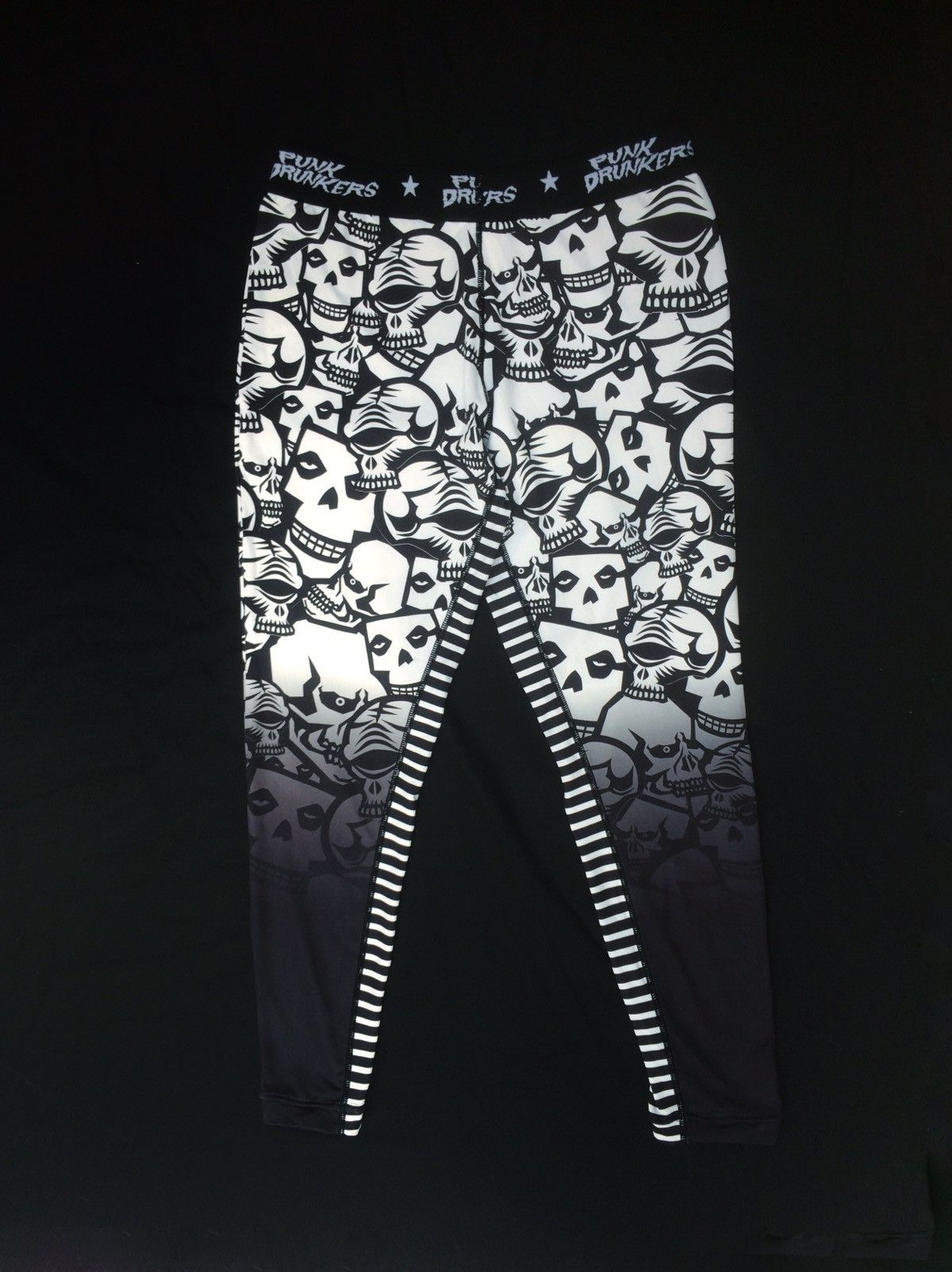Japanese Brand × Misfits Overprint Punk Drunkers Tight Legging Size US 32 / EU 48 - 4 Thumbnail