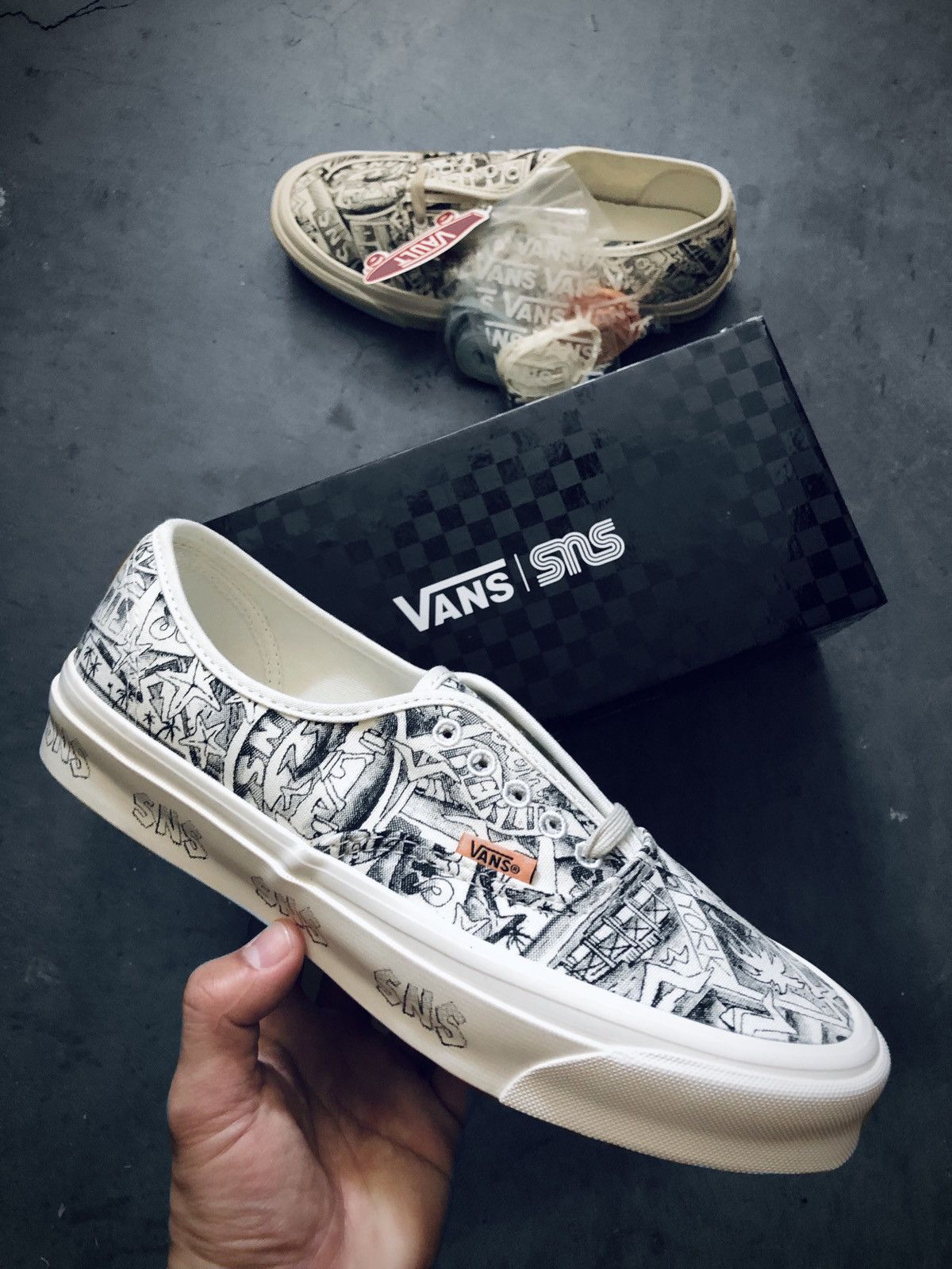 Sneakersnstuff SneakersnStuff x Vans OG Authentic LX ‘Venice’ Size US 8.5 / EU 41-42 - 6 Thumbnail
