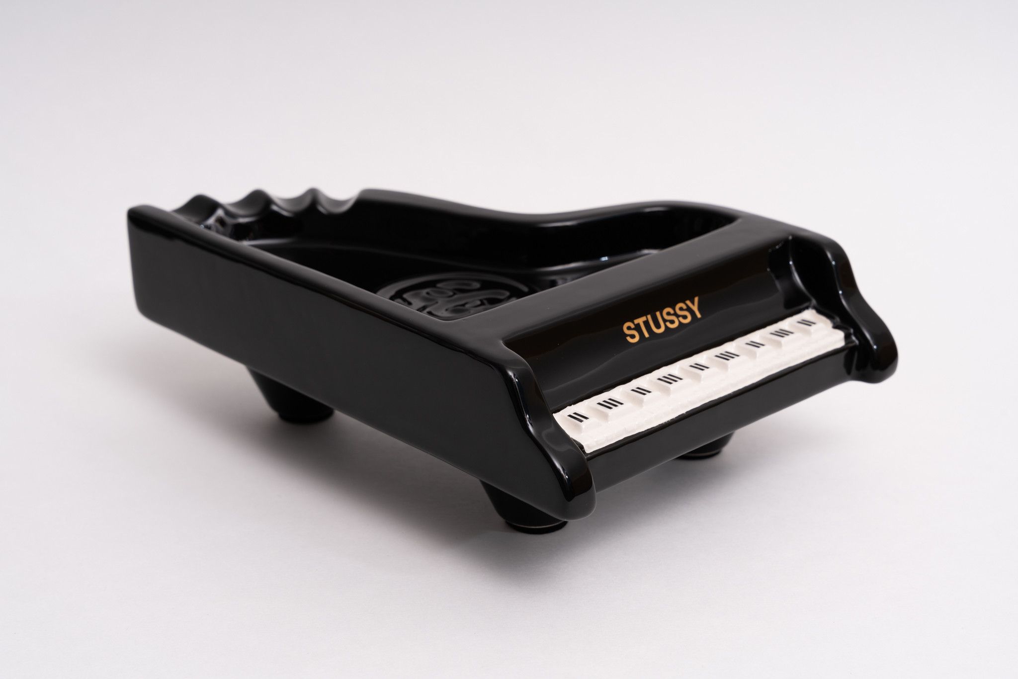 Stussy PIANO ASHTRAY | Grailed