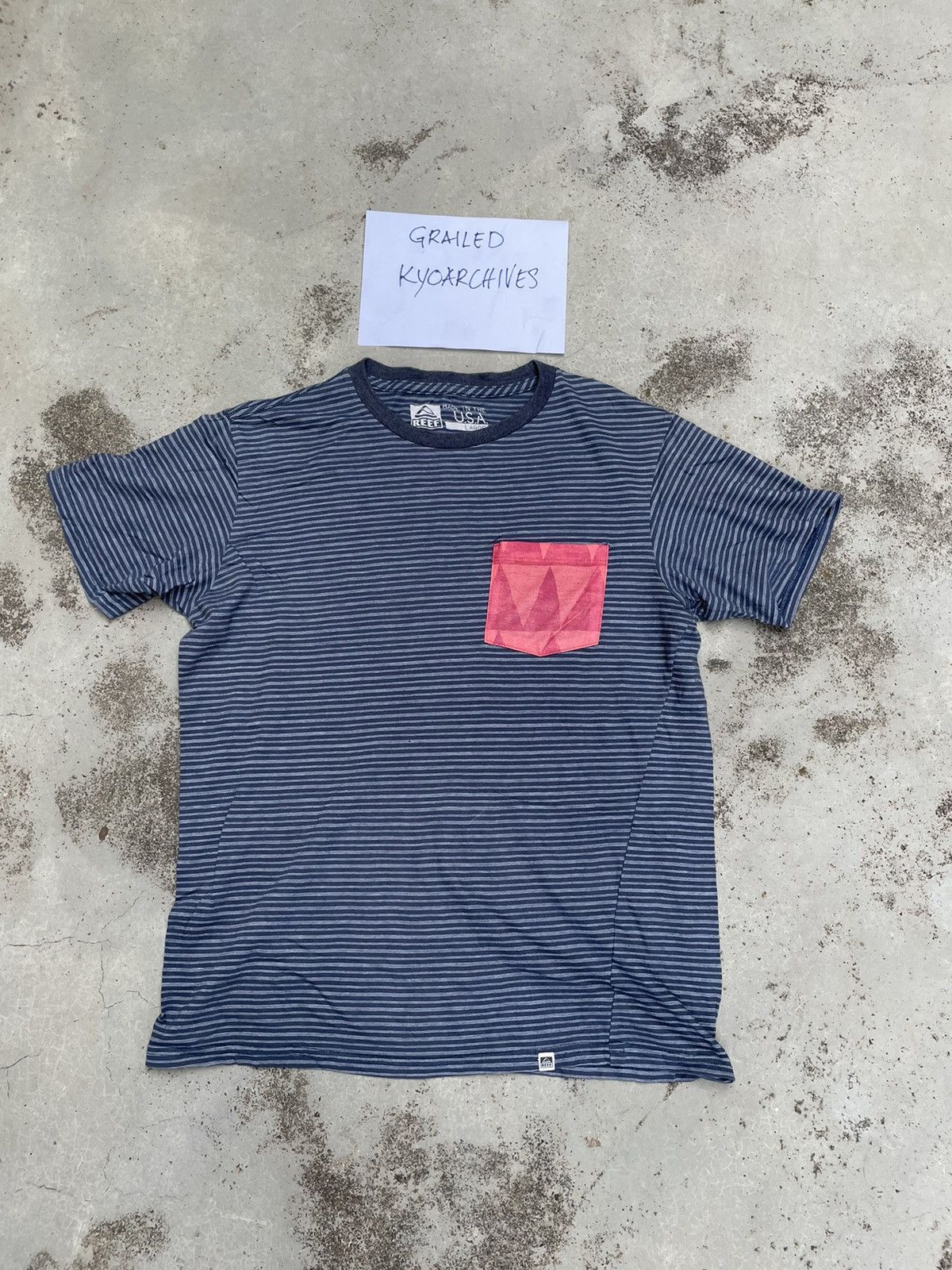 REEF REEF USA SINGLE POCKET TEE Size US L / EU 52-54 / 3 - 1 Thumbnail