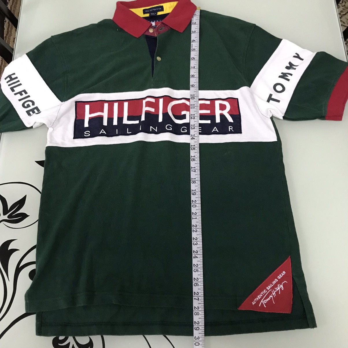 Tommy Hilfiger Vintage Tommy Hilfiger sailing gear big logo polo shirt Size US M / EU 48-50 / 2 - 14 Thumbnail