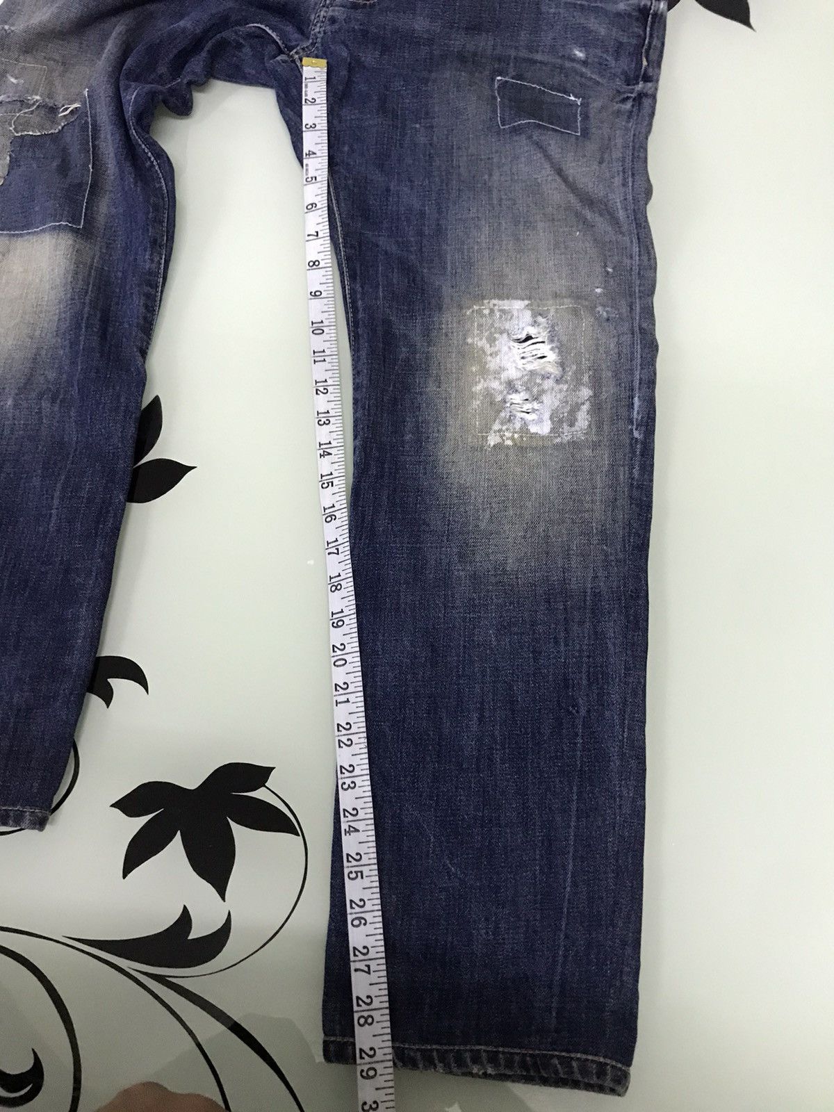 Dsquared2 Vintage Dsquared2 Distressed patchwork denim jeans Size US 35 - 23 Thumbnail