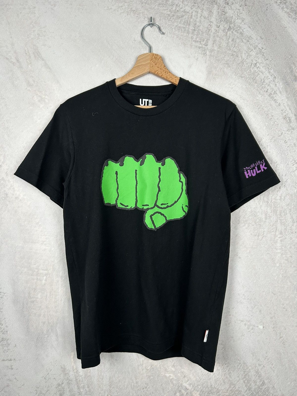 Marvel Comics Uniqlo x Marvel Comics Hulk Incredible Graphic Tee Hype Size US M / EU 48-50 / 2 - 1 Thumbnail