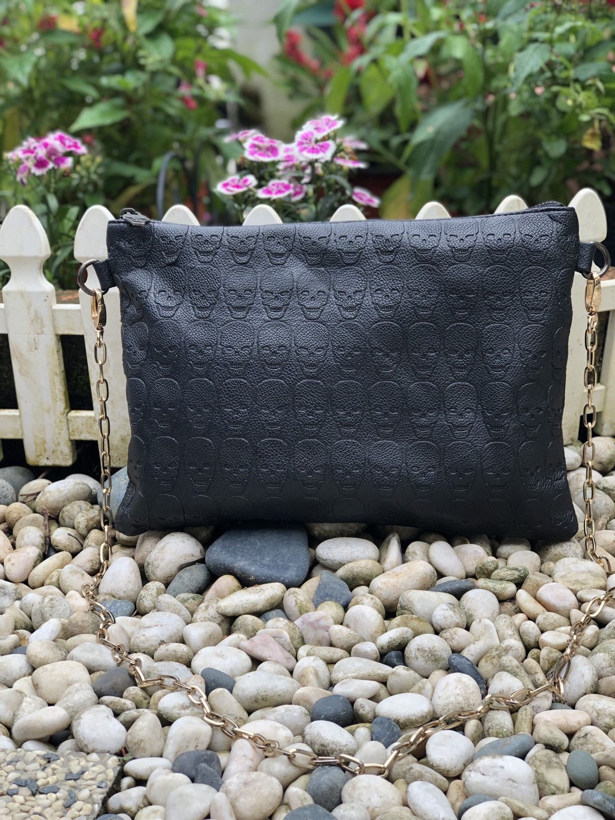 Vintage 💀PUNK SKULL MONOGRAM CROSSBODY BAG Size ONE SIZE - 23 Thumbnail