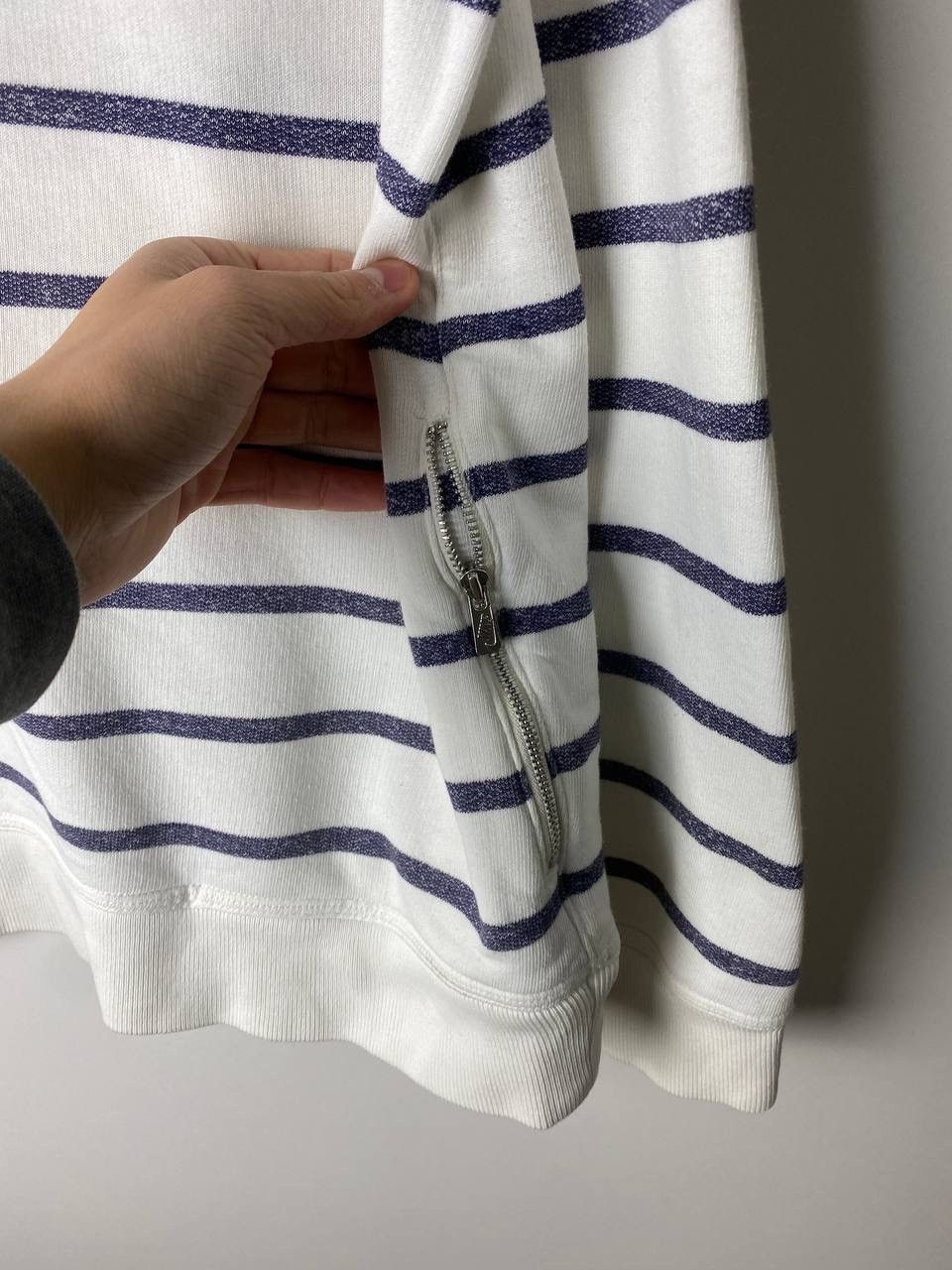 Vintage Nike sportswear sweatshirt size L Size US L / EU 52-54 / 3 - 6 Thumbnail
