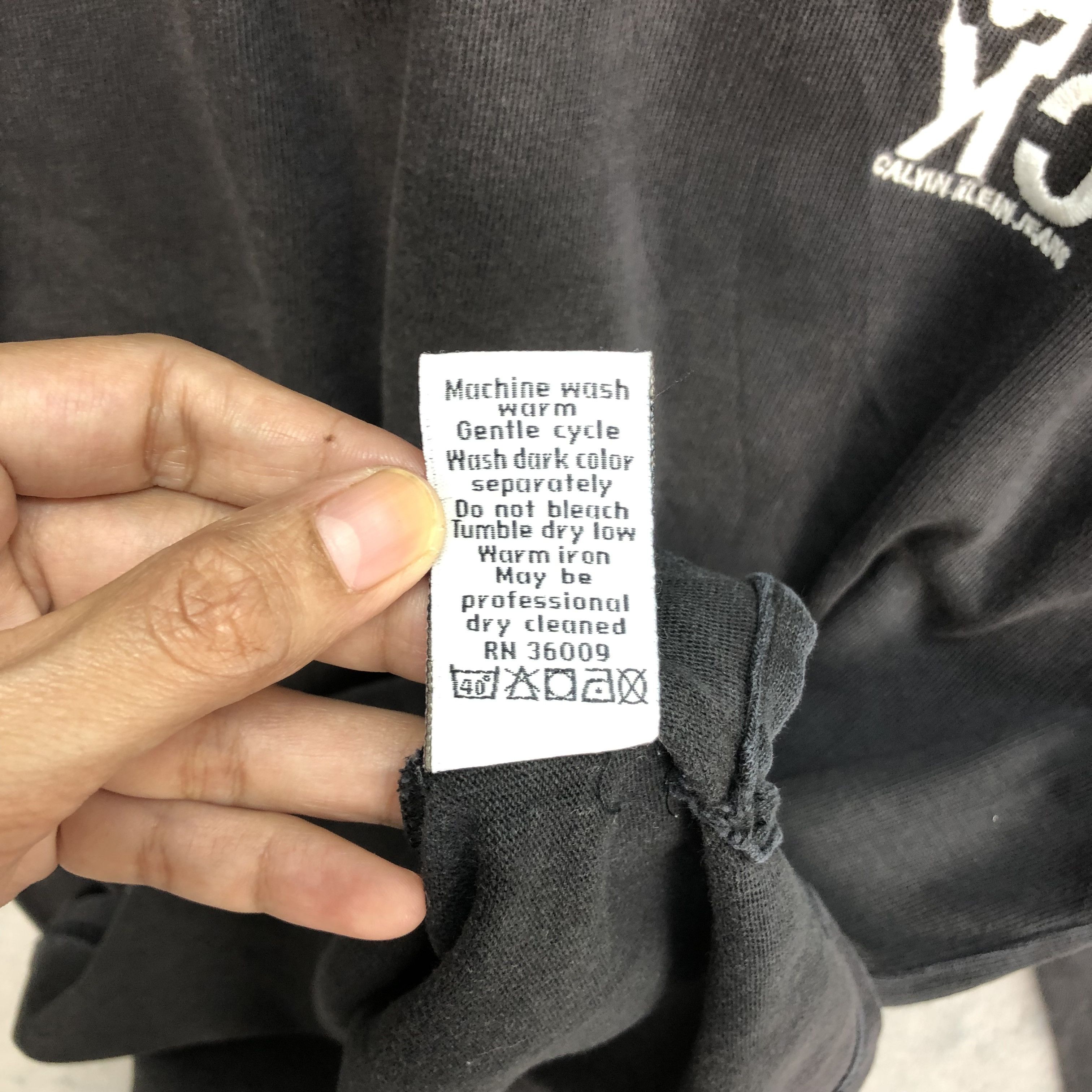 Calvin Klein VINTAGE CALVIN KLEIN HALF ZIP LONG SLEEVE #5072-33 Size US M / EU 48-50 / 2 - 10 Thumbnail
