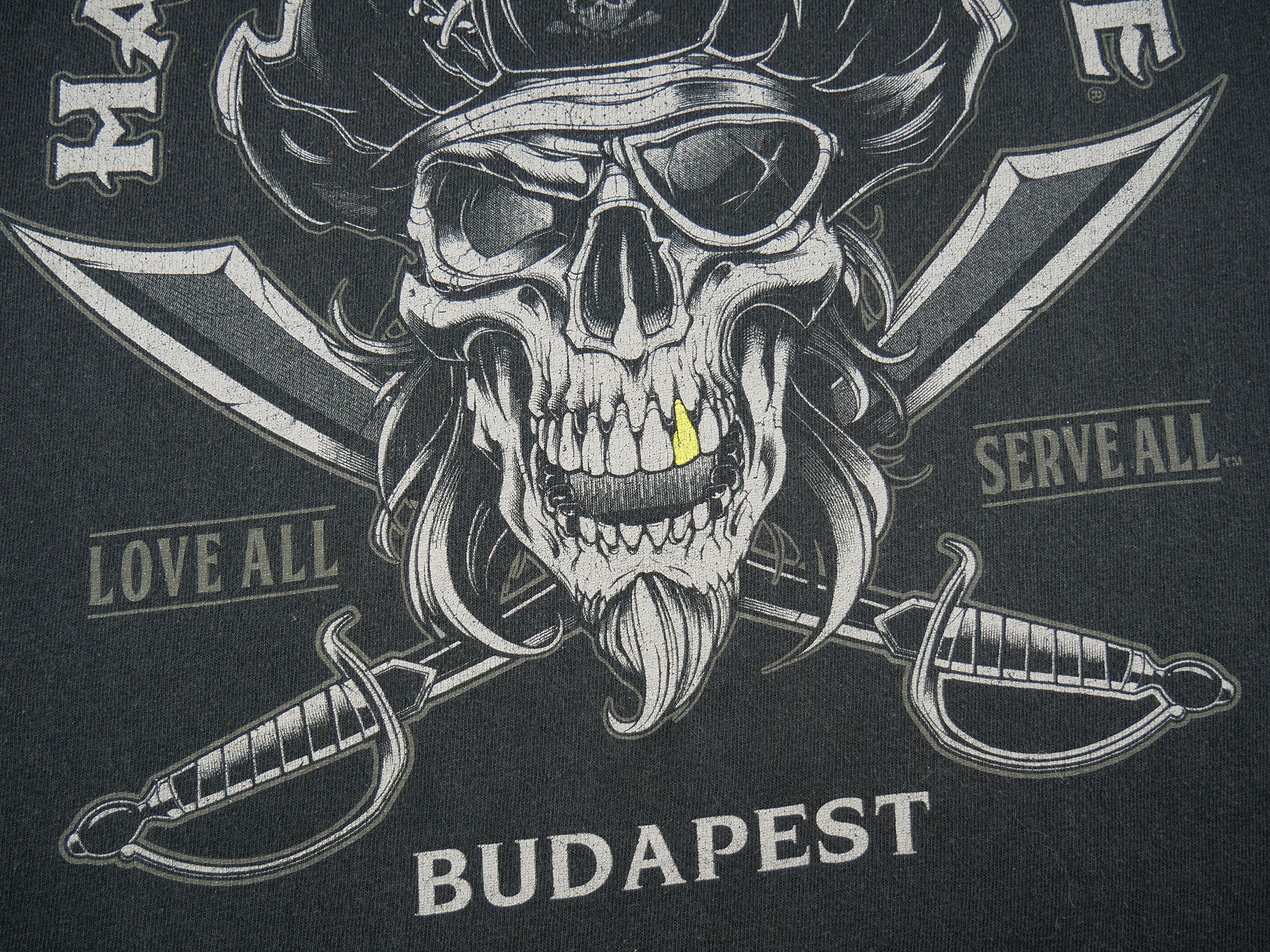 Hard Rock Cafe Hard Rock Cafe Budapest vintage t-shirt Size US L / EU 52-54 / 3 - 4 Thumbnail