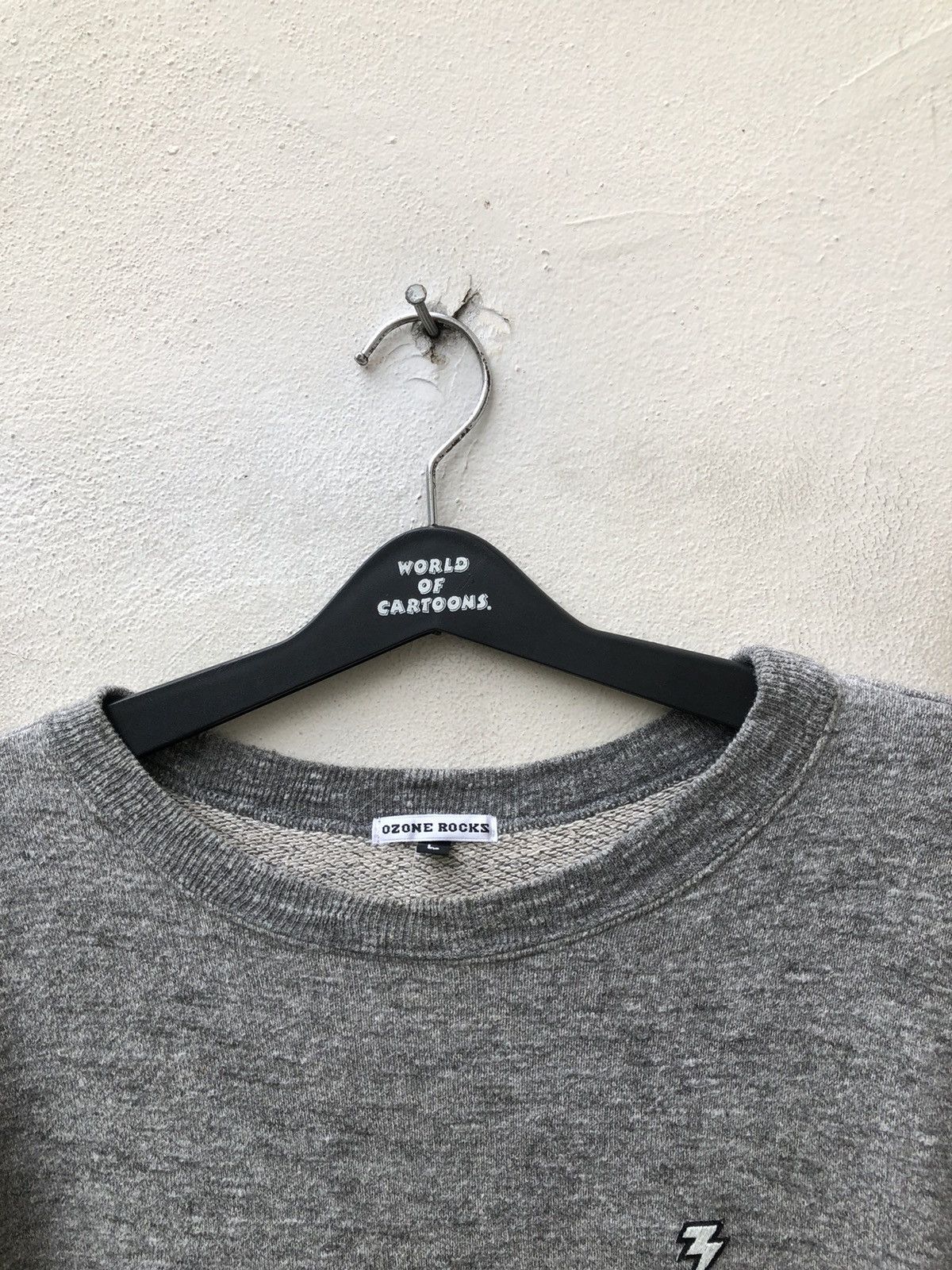 Vintage Vintage 90s Ozone Rocks Japan Printed Art Grey Sweatshirt Size US L / EU 52-54 / 3 - 14 Thumbnail