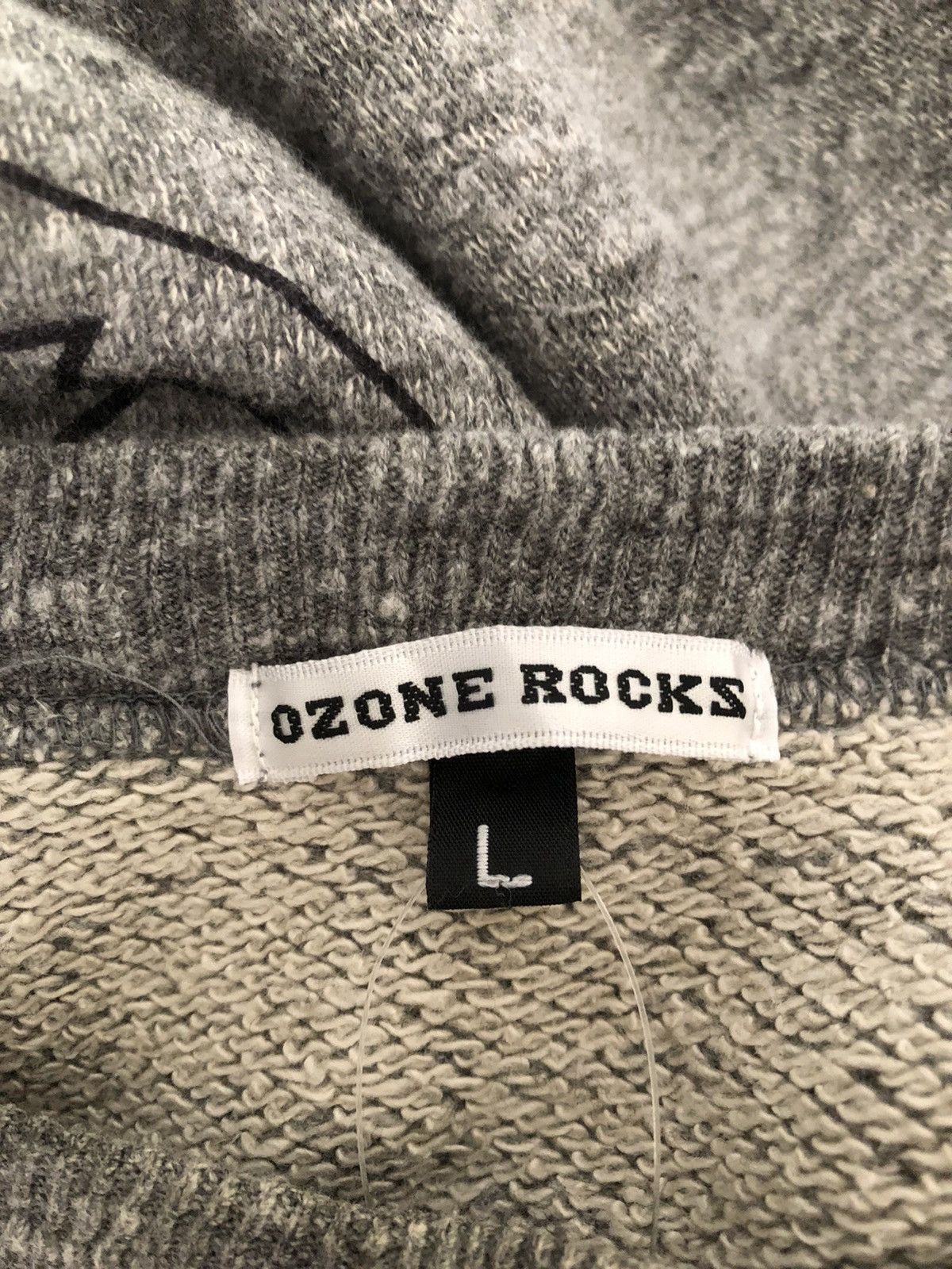 Vintage Vintage 90s Ozone Rocks Japan Printed Art Grey Sweatshirt Size US L / EU 52-54 / 3 - 16 Thumbnail