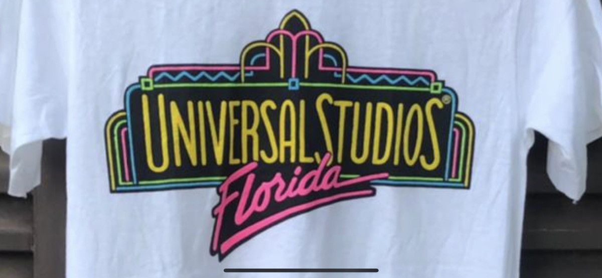 Universal Studios × Vintage Vintage Universal Studios Size US S / EU 44-46 / 1 - 2 Thumbnail