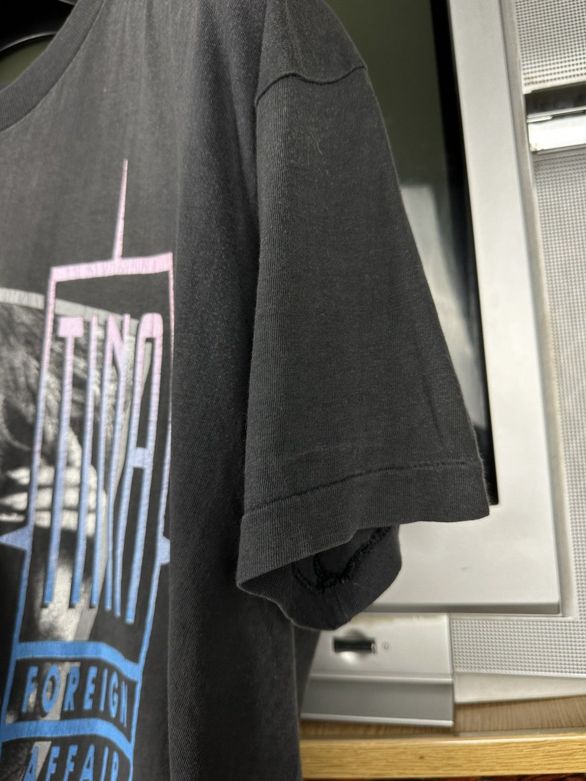 Band Tees × Vintage Vintage 90s Tina Turner ‘Foreign Affair’ Band T-Shirt Size US L / EU 52-54 / 3 - 5 Thumbnail