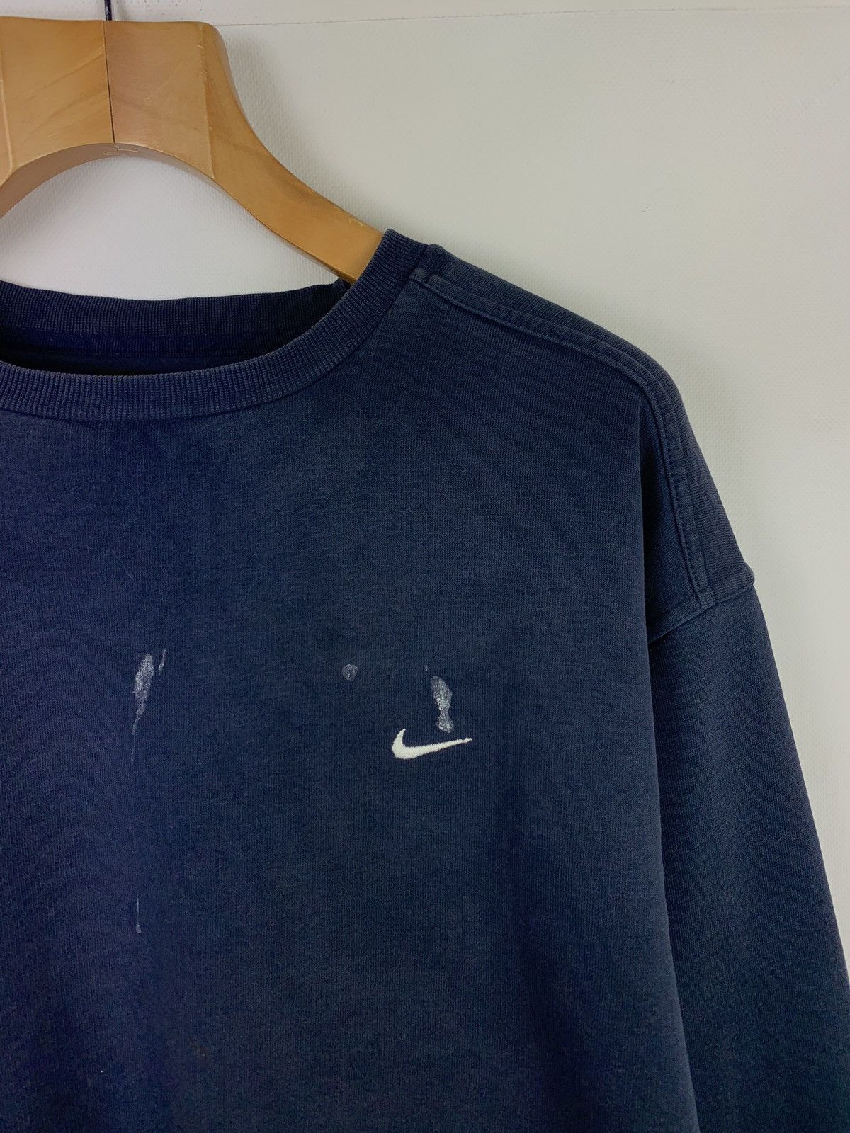 Nike VTG Y2K 90s Nike distressed crew neck sweatshirt pullover Size US XL / EU 56 / 4 - 4 Thumbnail