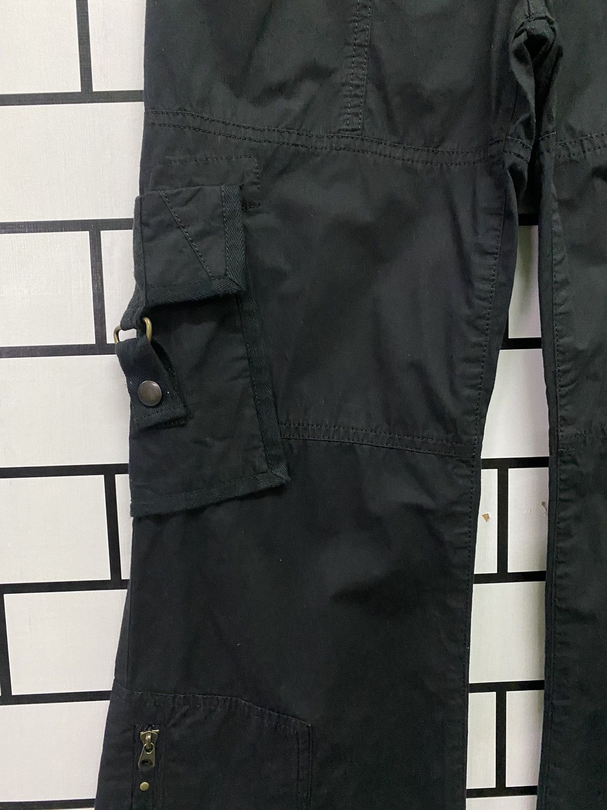 Designer × Japanese Brand Cargo Multipocket Japan MATERIAL GIRL Bootcut Flare Pant Size US 29 - 5 Thumbnail