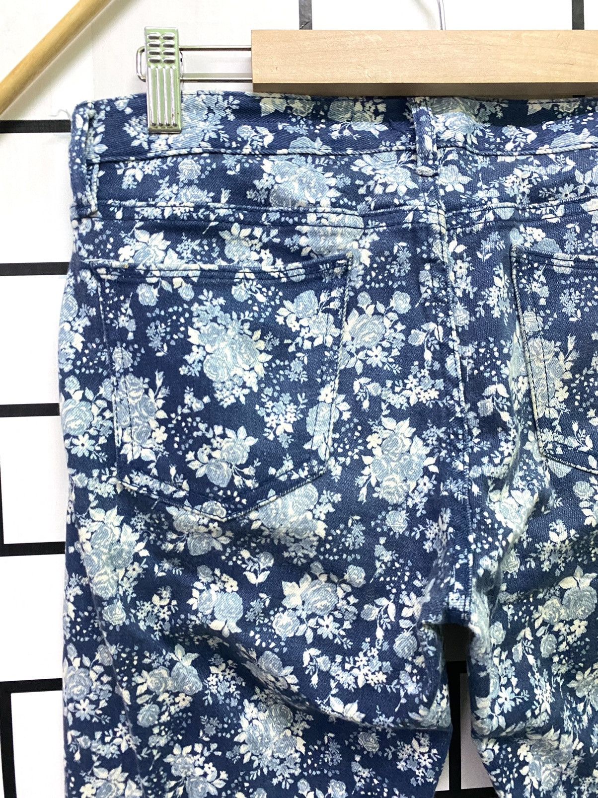 Japanese Brand × Uniqlo Floral Design UNIQLO JAPAN Skinny Pants Size US 28 / EU 44 - 12 Thumbnail