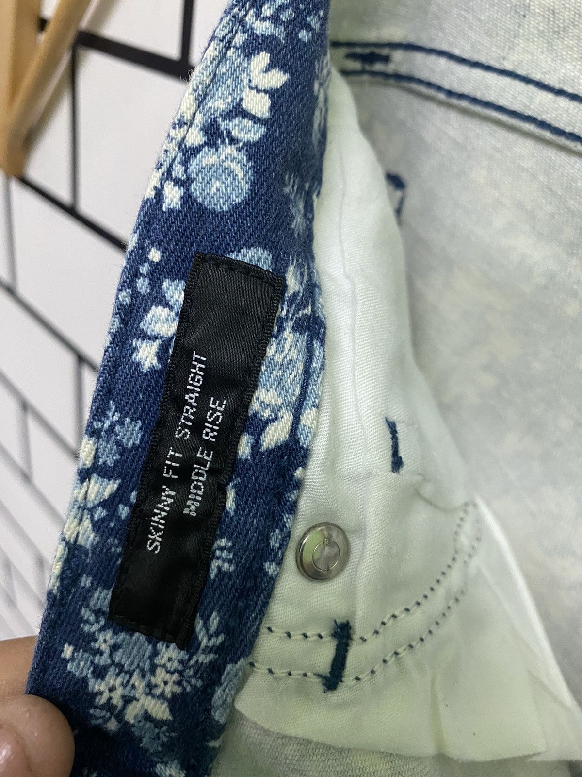 Japanese Brand × Uniqlo Floral Design UNIQLO JAPAN Skinny Pants Size US 28 / EU 44 - 18 Thumbnail