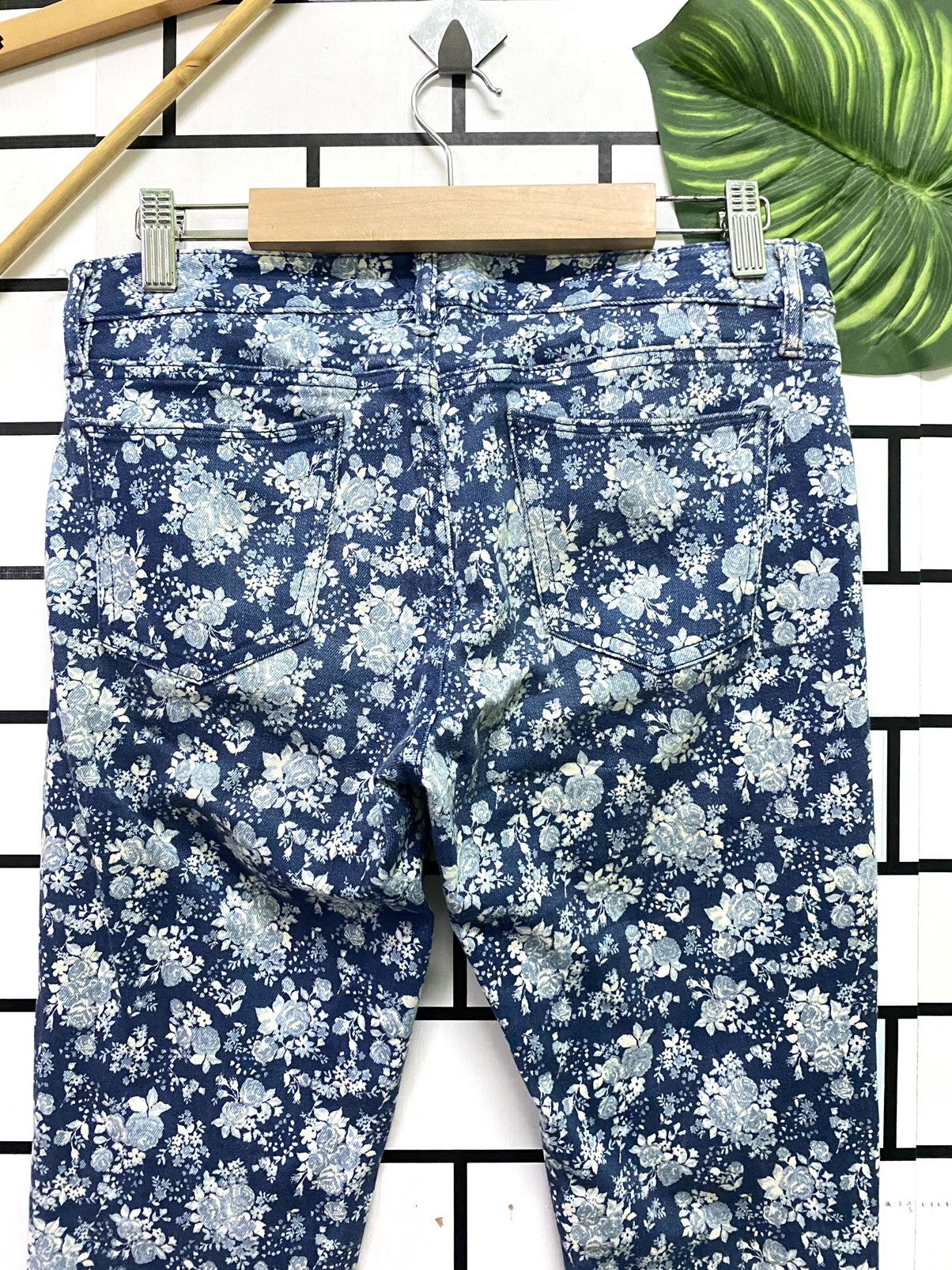 Japanese Brand × Uniqlo Floral Design UNIQLO JAPAN Skinny Pants Size US 28 / EU 44 - 10 Thumbnail