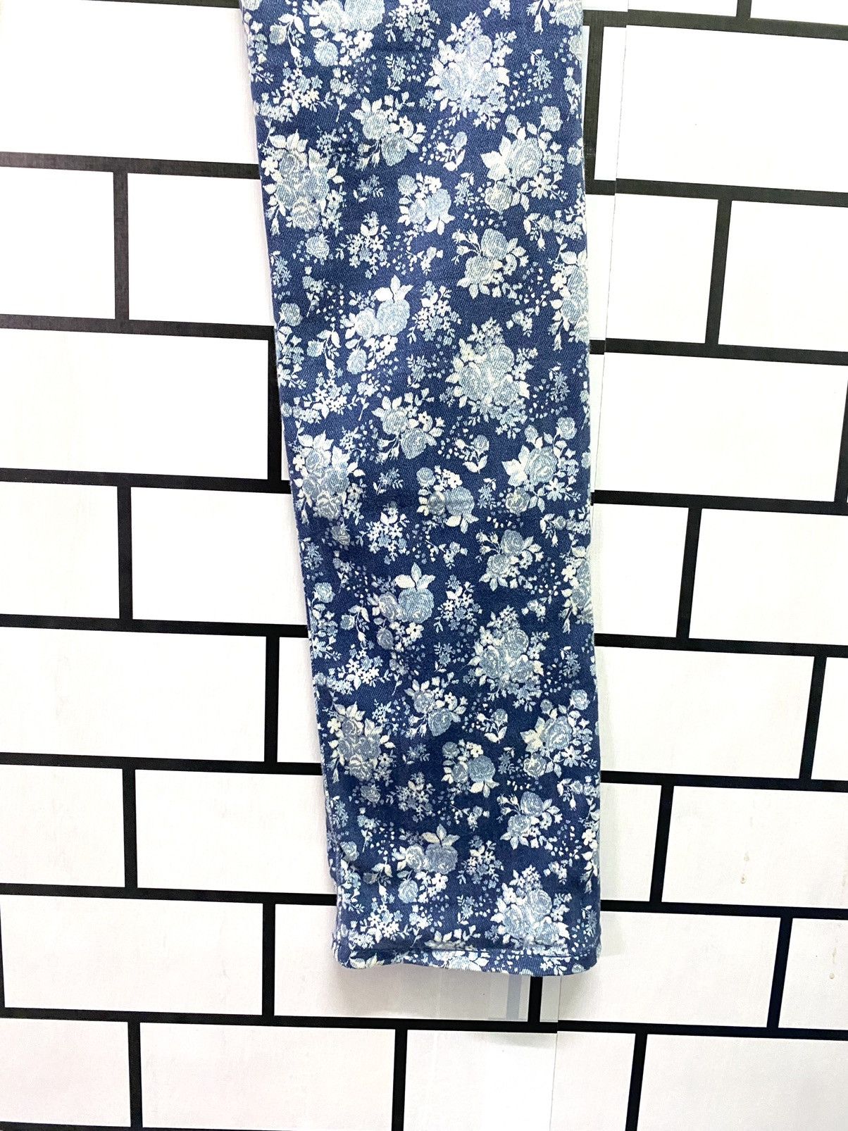 Japanese Brand × Uniqlo Floral Design UNIQLO JAPAN Skinny Pants Size US 28 / EU 44 - 16 Thumbnail