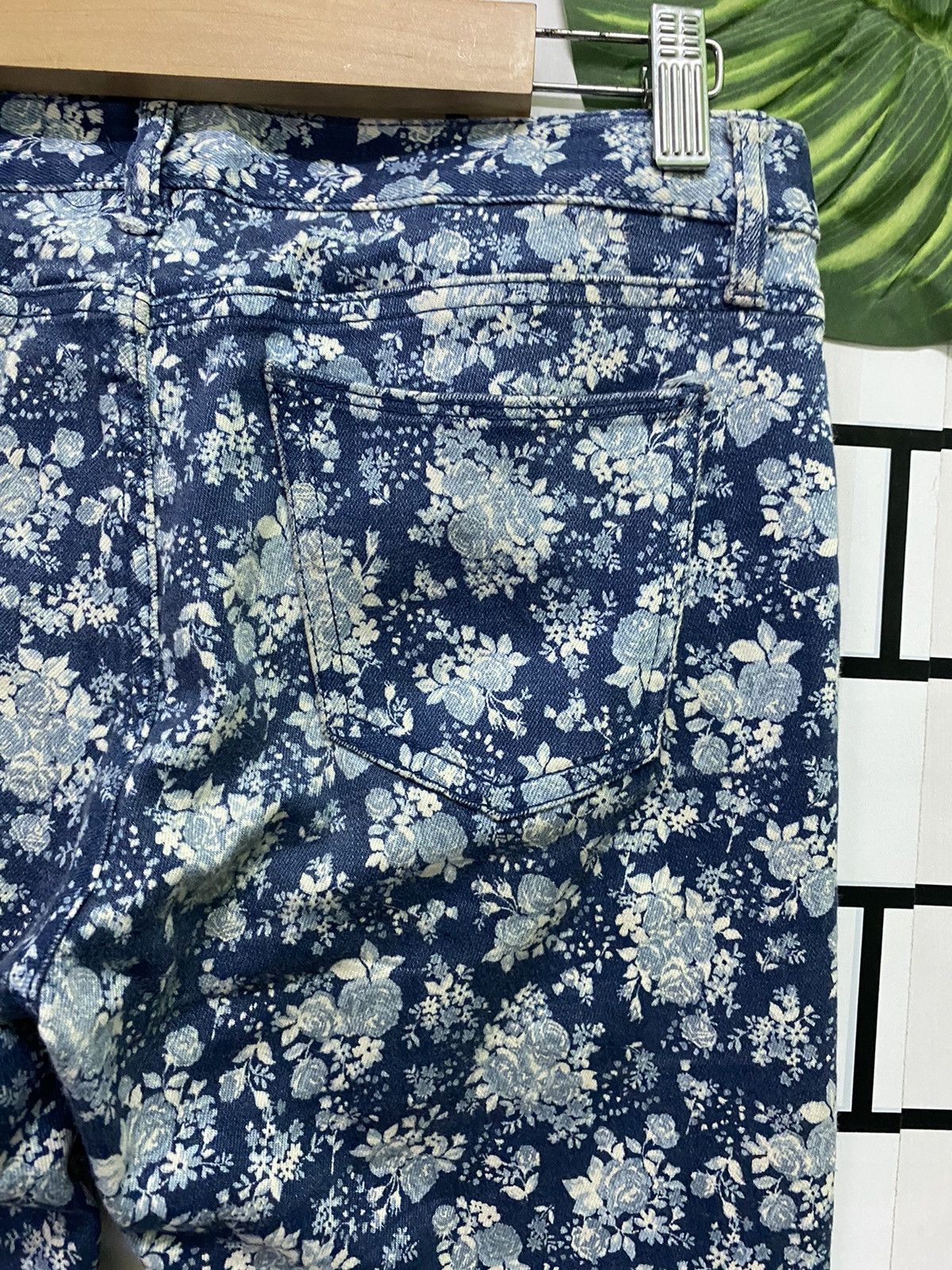 Japanese Brand × Uniqlo Floral Design UNIQLO JAPAN Skinny Pants Size US 28 / EU 44 - 11 Thumbnail