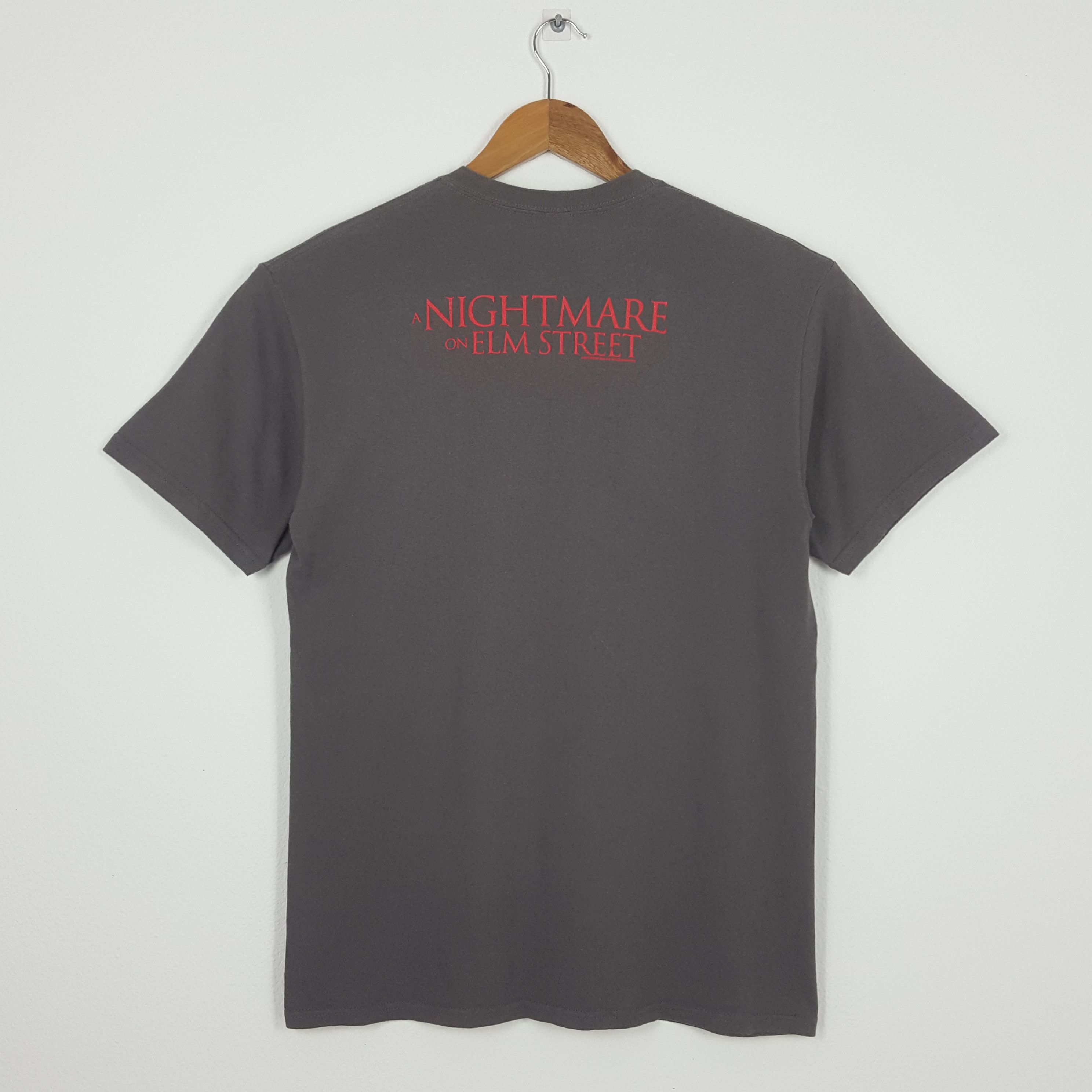 Expert Horror × Vintage Vintage A Nightmare On Elm Street Horror Movie T-Shirt Size US M / EU 48-50 / 2 - 5 Thumbnail