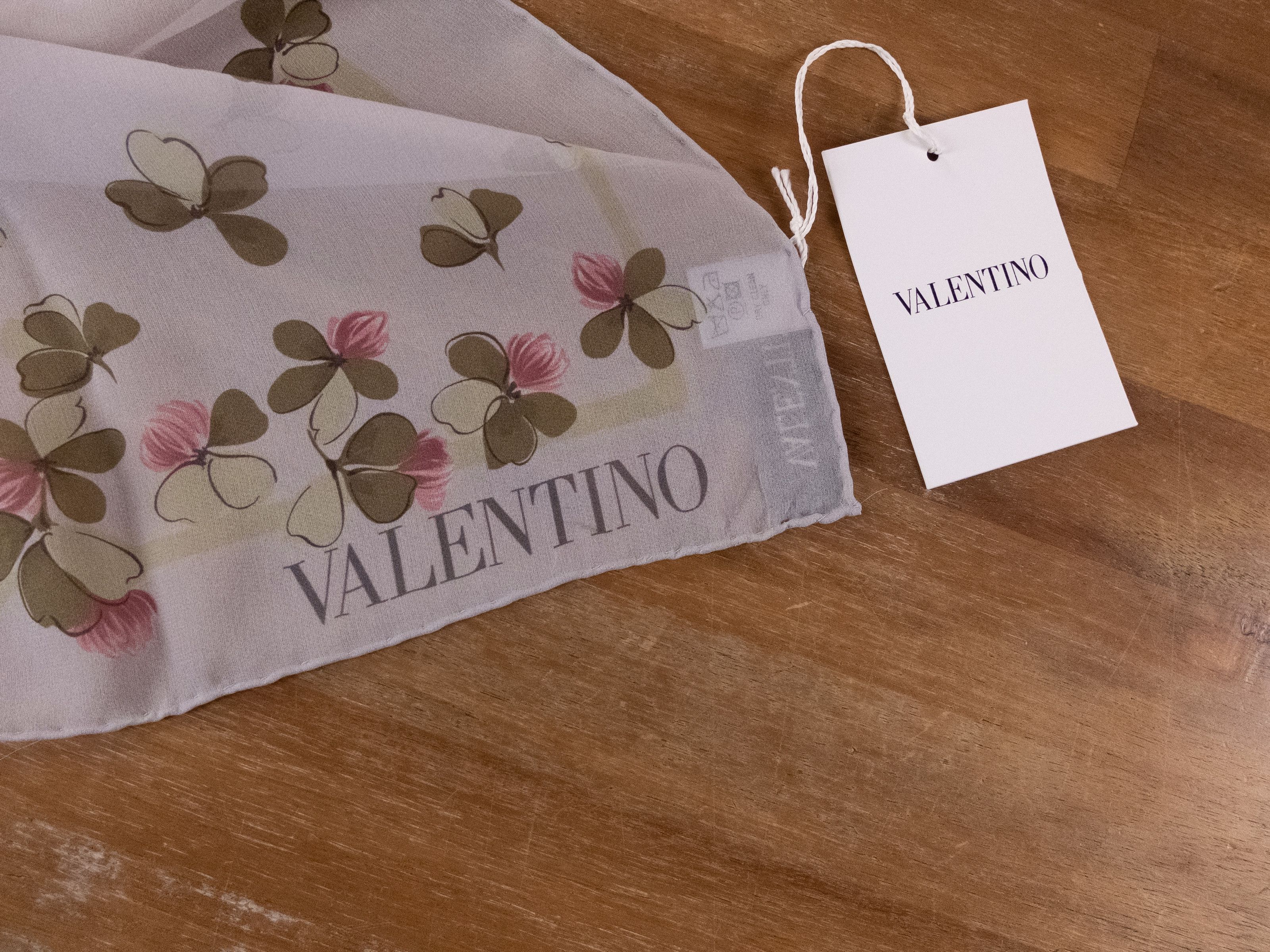 Valentino VALENTINO light gray floral sheer silk rectangle stole scarf Size ONE SIZE - 3 Thumbnail