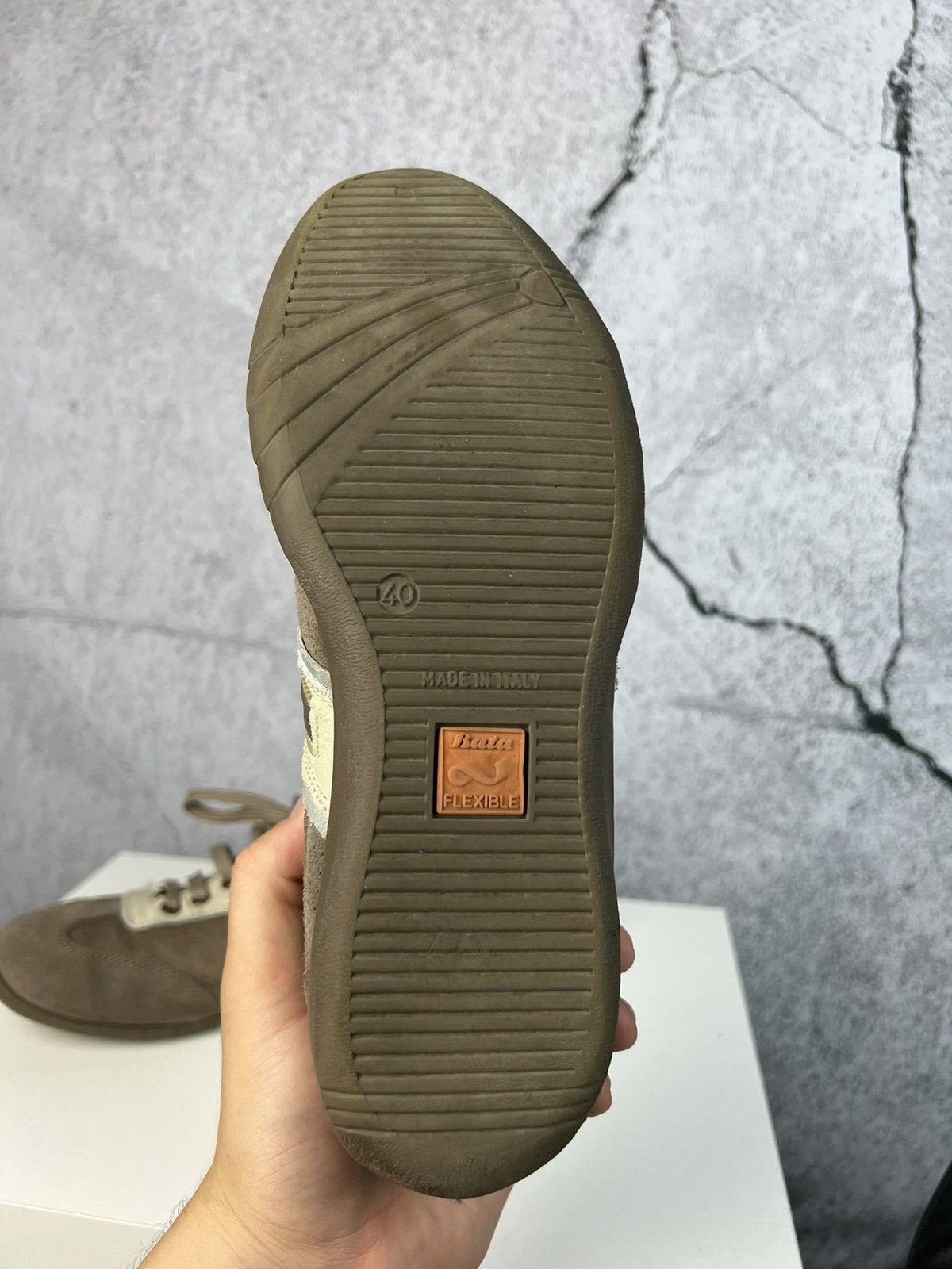 Bata Bata low sneakers like margiela replica Size US 7 / EU 40 - 9 Thumbnail