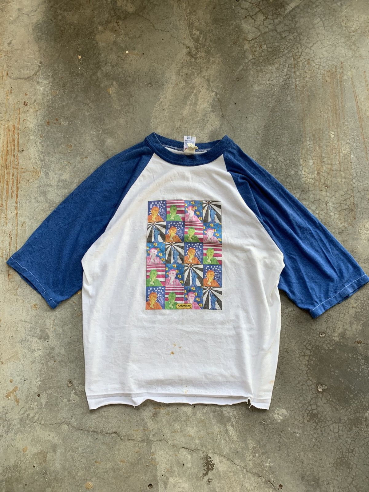 Vintage Vintage 90s Peter Max Art Distressed Art Tshirt Raglan Size US M / EU 48-50 / 2 - 1 Thumbnail
