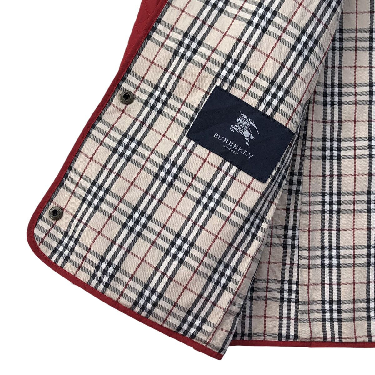 Burberry Burberry London Women Quilted Red Lined Novacheck Jacket Size M / US 6-8 / IT 42-44 - 15 Thumbnail