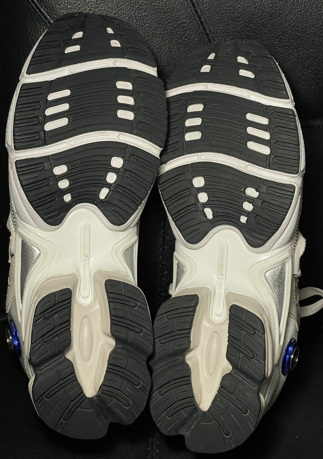 Adidas × Raf Simons Raf Simons Ozweego Robot Size US 8.5 / EU 41-42 - 10 Thumbnail