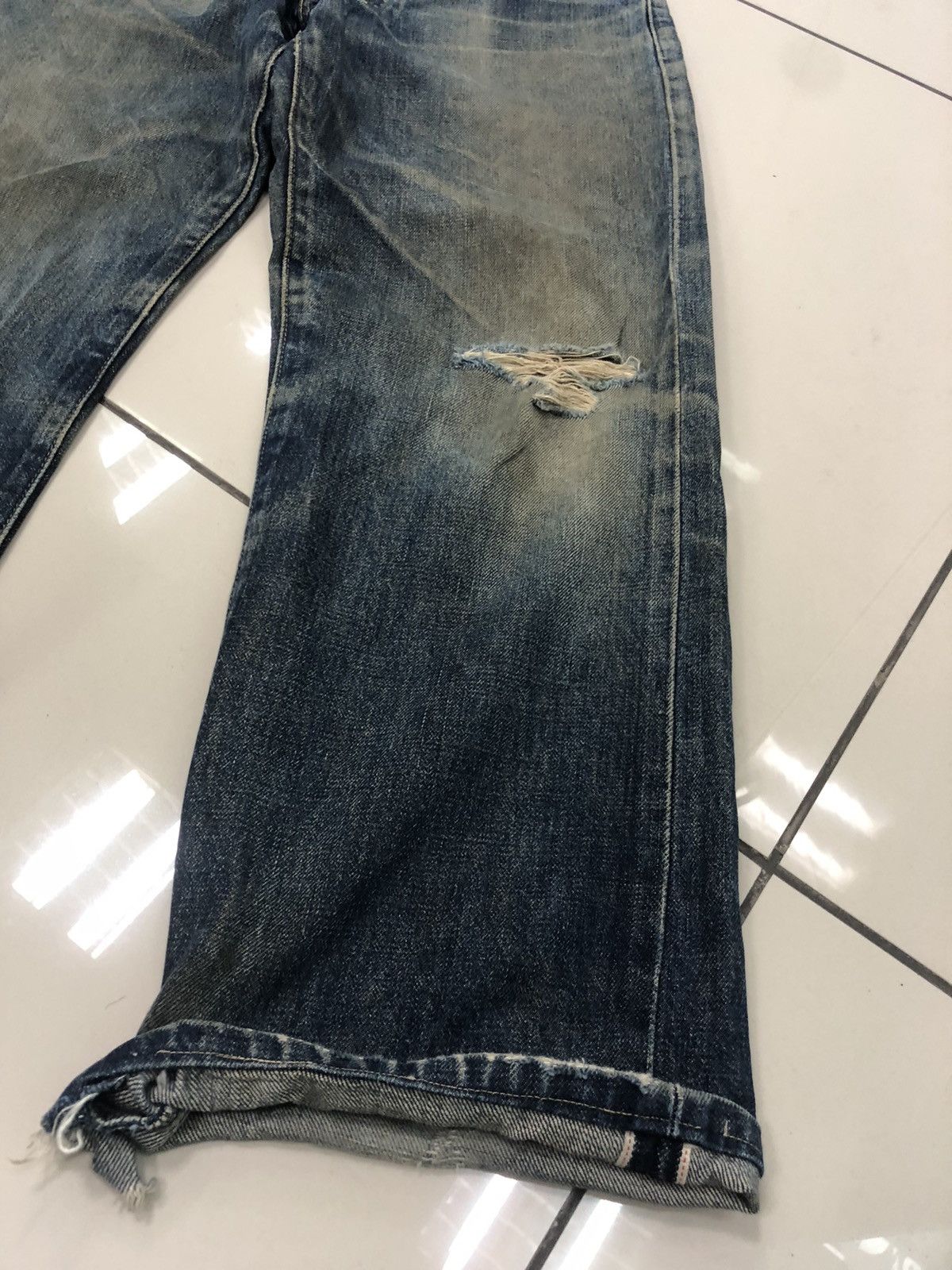 Levi's × Levi's Vintage Clothing Very Distressed LEVIS 503 Selvedge denim 5 button Size US 32 / EU 48 - 11 Thumbnail