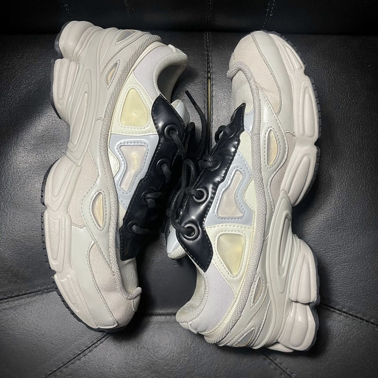 Adidas × Raf Simons Adidas Raf Simons ozweego cream white Size US 8.5 / EU 41-42 - 4 Thumbnail