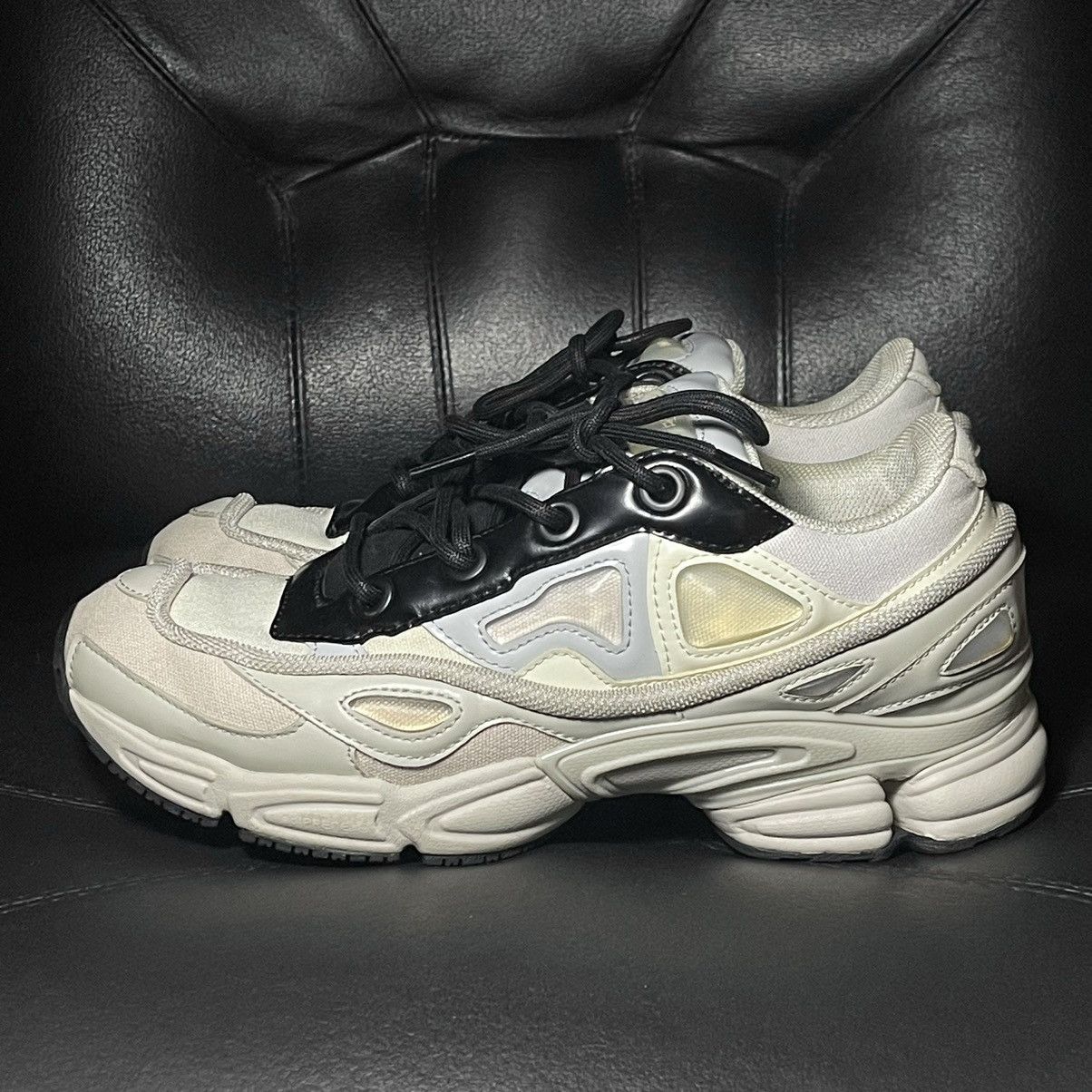 Adidas × Raf Simons Adidas Raf Simons ozweego cream white Size US 8.5 / EU 41-42 - 3 Thumbnail