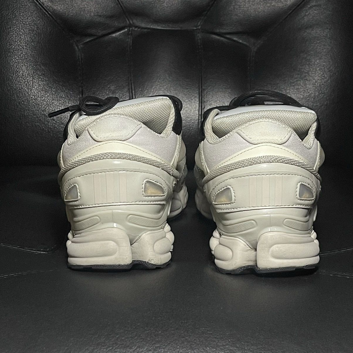 Adidas × Raf Simons Adidas Raf Simons ozweego cream white Size US 8.5 / EU 41-42 - 2 Thumbnail