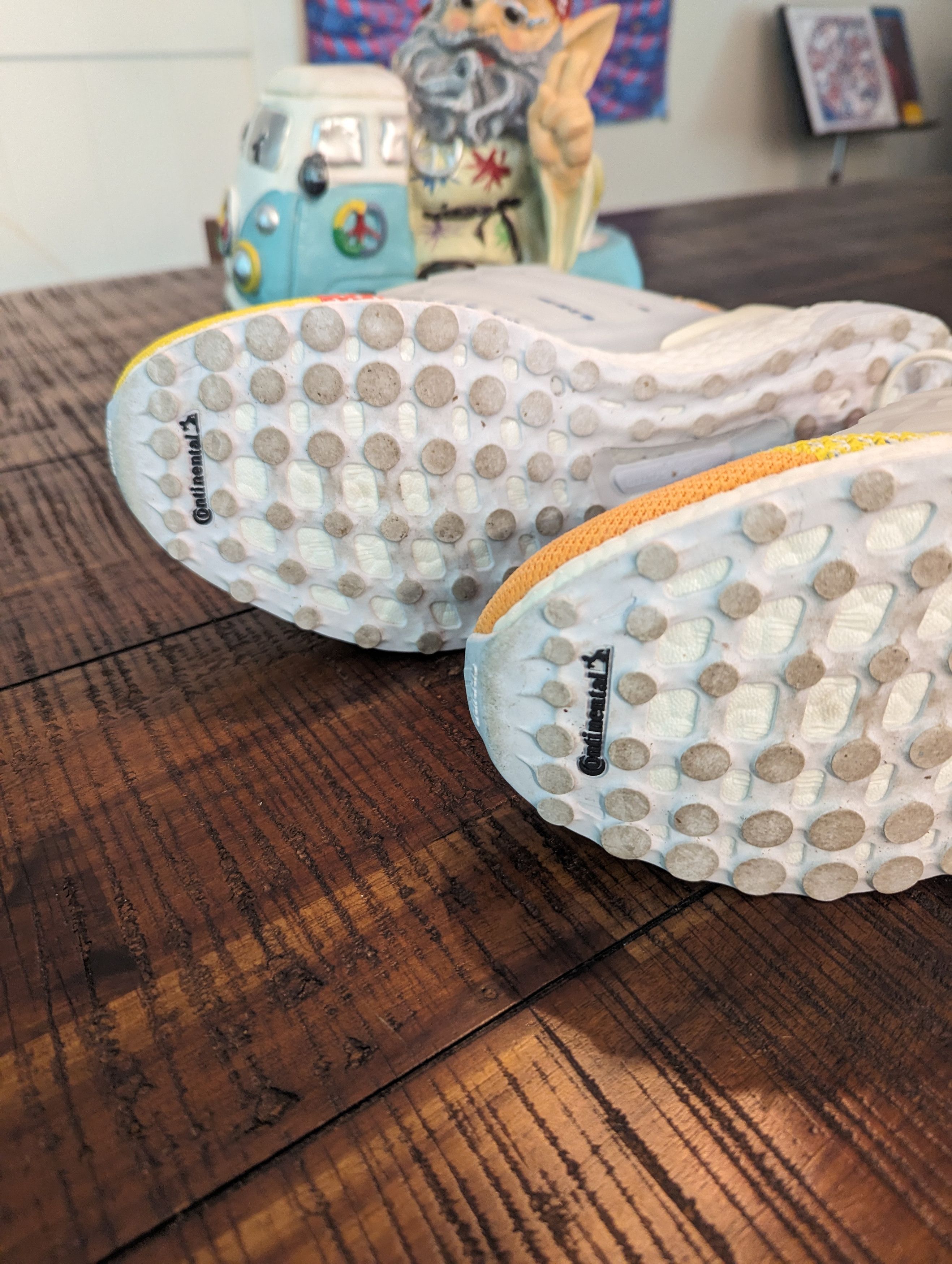 Adidas Adidas limited edition "Love Unites" Ultra Bounce Size US 10 / EU 43 - 7 Thumbnail