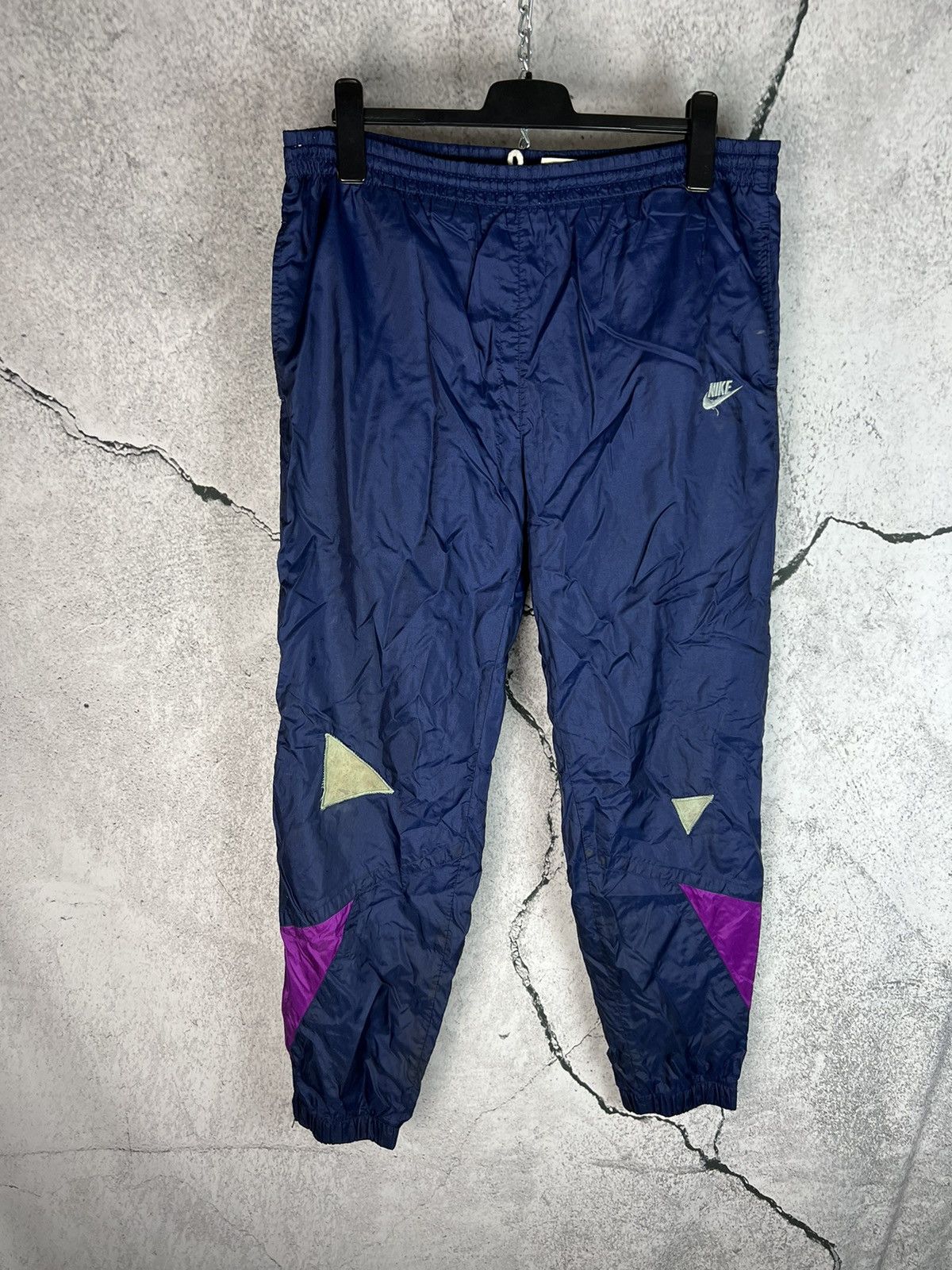 Vintage Vintage 90s Nike Baggy Nylon Track Pants Hype Streetwear Size US 34 / EU 50 - 1 Thumbnail