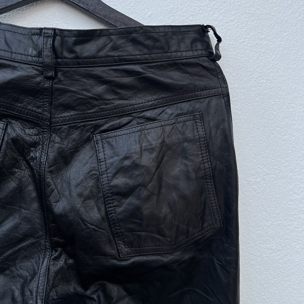Japanese Brand VINTAGE ULTIMATE BLACK SOFT LEATHER BIKER RIDERS WEAR Size US 30 / EU 46 - 10 Thumbnail