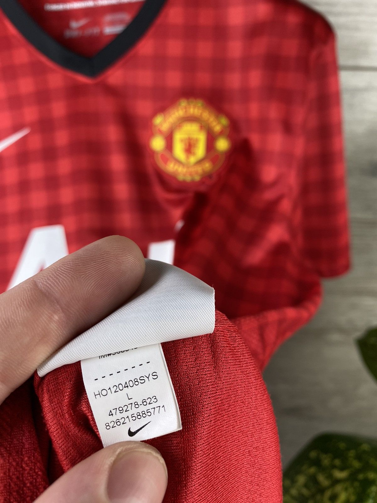 Nike × Vintage Vintage Nike Manchester United Plaid Red size L Size US L / EU 52-54 / 3 - 11 Thumbnail