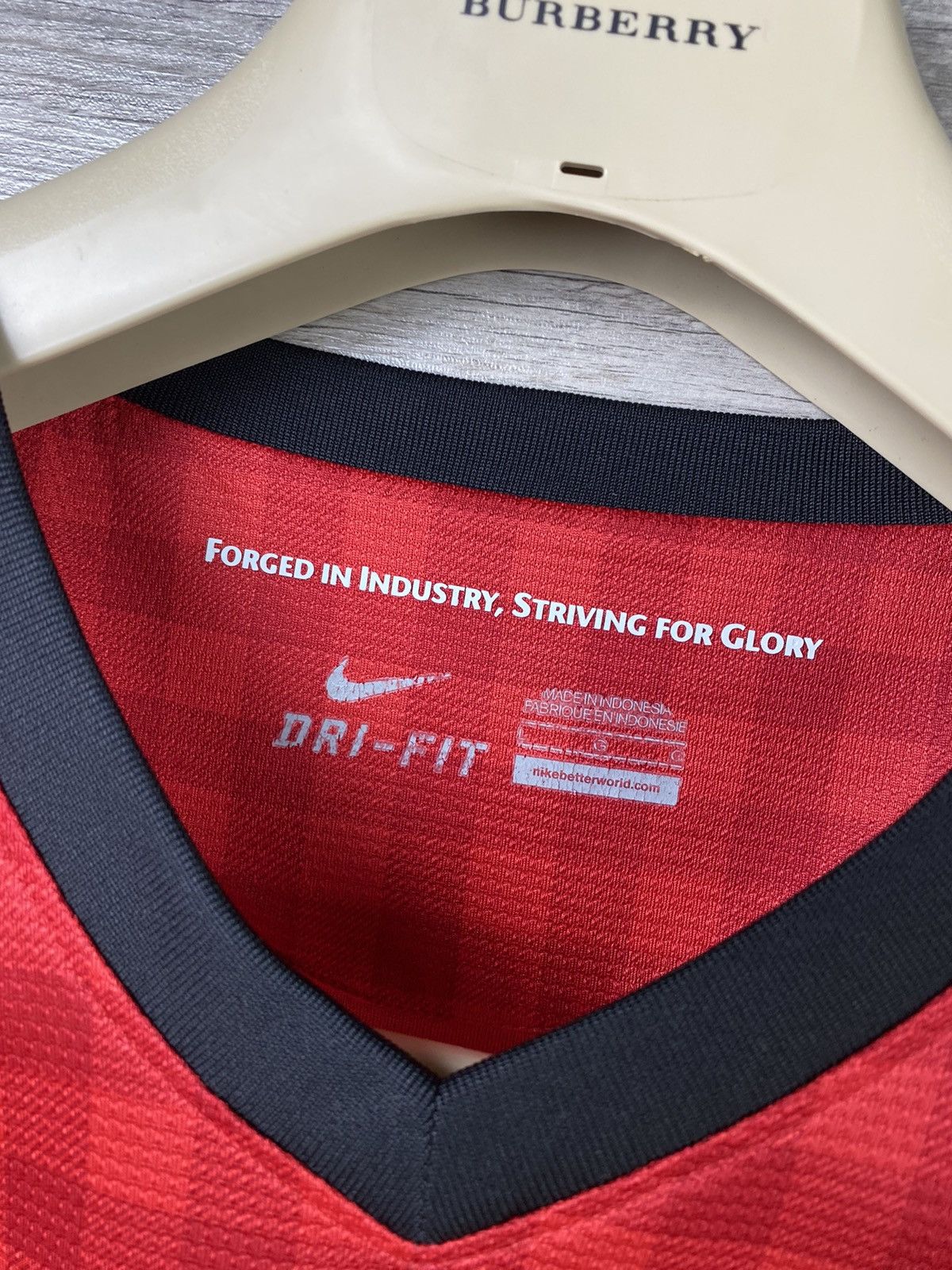 Nike × Vintage Vintage Nike Manchester United Plaid Red size L Size US L / EU 52-54 / 3 - 15 Thumbnail