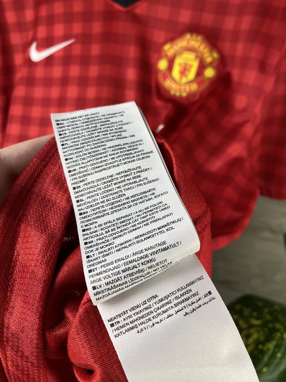 Nike × Vintage Vintage Nike Manchester United Plaid Red size L Size US L / EU 52-54 / 3 - 9 Thumbnail