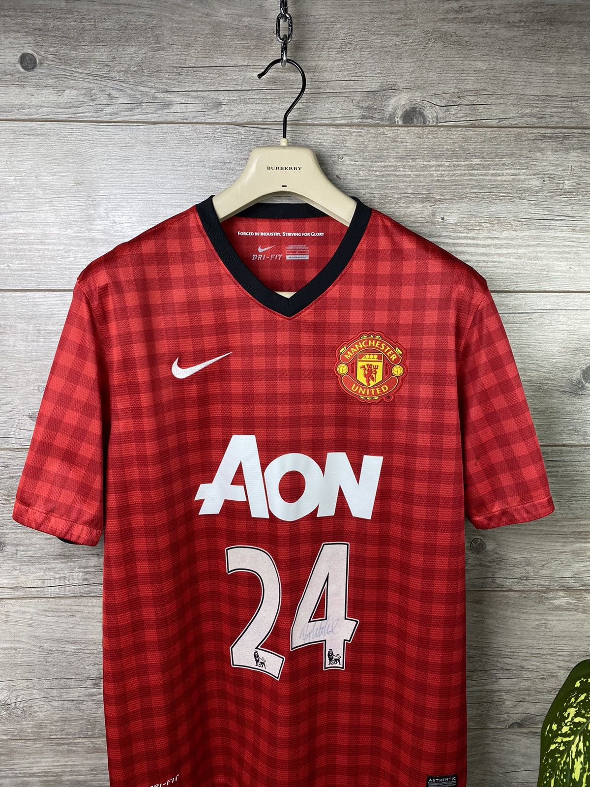 Nike × Vintage Vintage Nike Manchester United Plaid Red size L Size US L / EU 52-54 / 3 - 16 Thumbnail