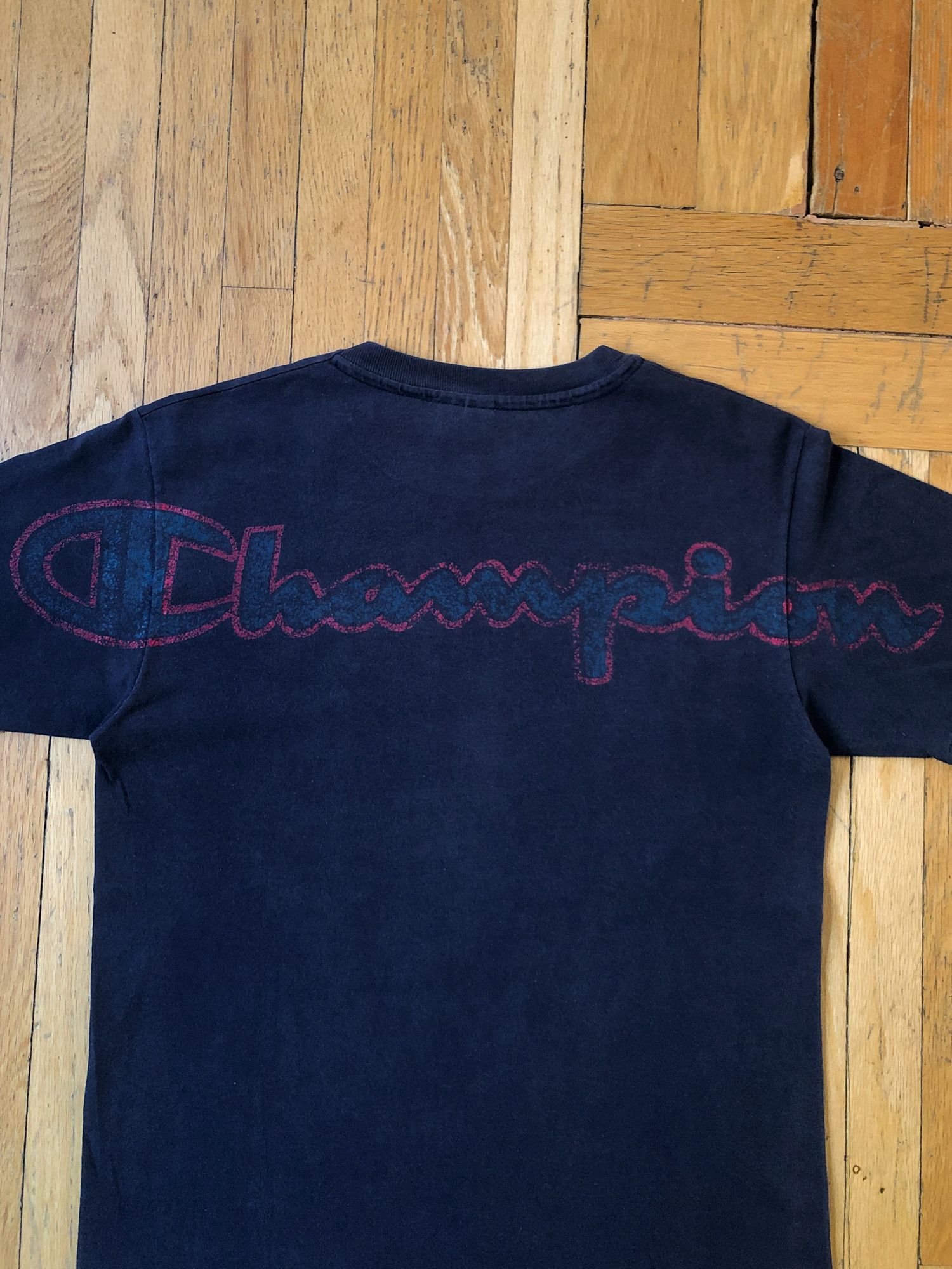 Champion × Vintage 90s Single Stitch Faded Wrap Around Champion T-Shirt Size US M / EU 48-50 / 2 - 3 Thumbnail