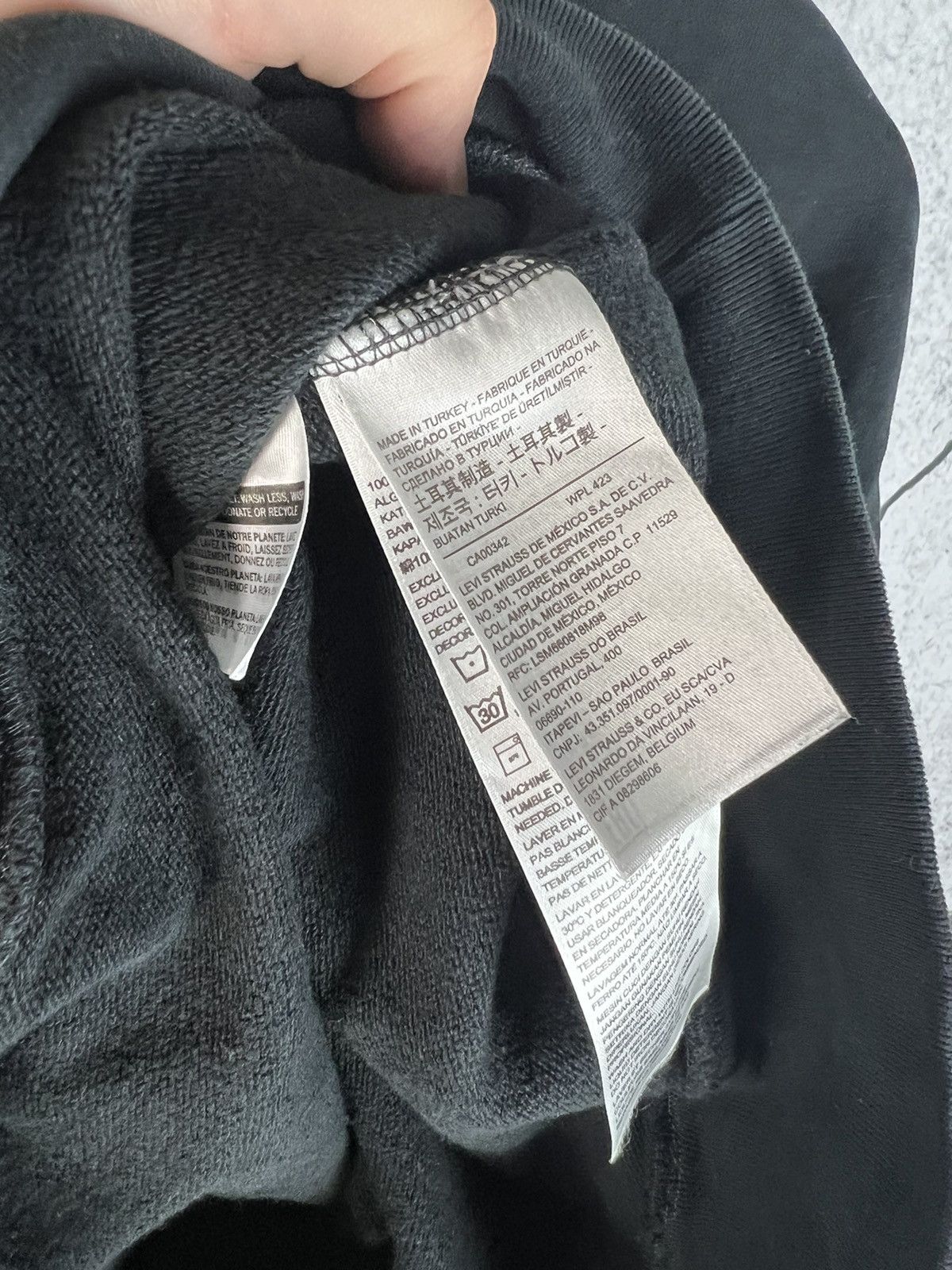 Levi's × Pokemon Levi’s x Pokémon Pikatchu sweatshirt Size US S / EU 44-46 / 1 - 4 Thumbnail
