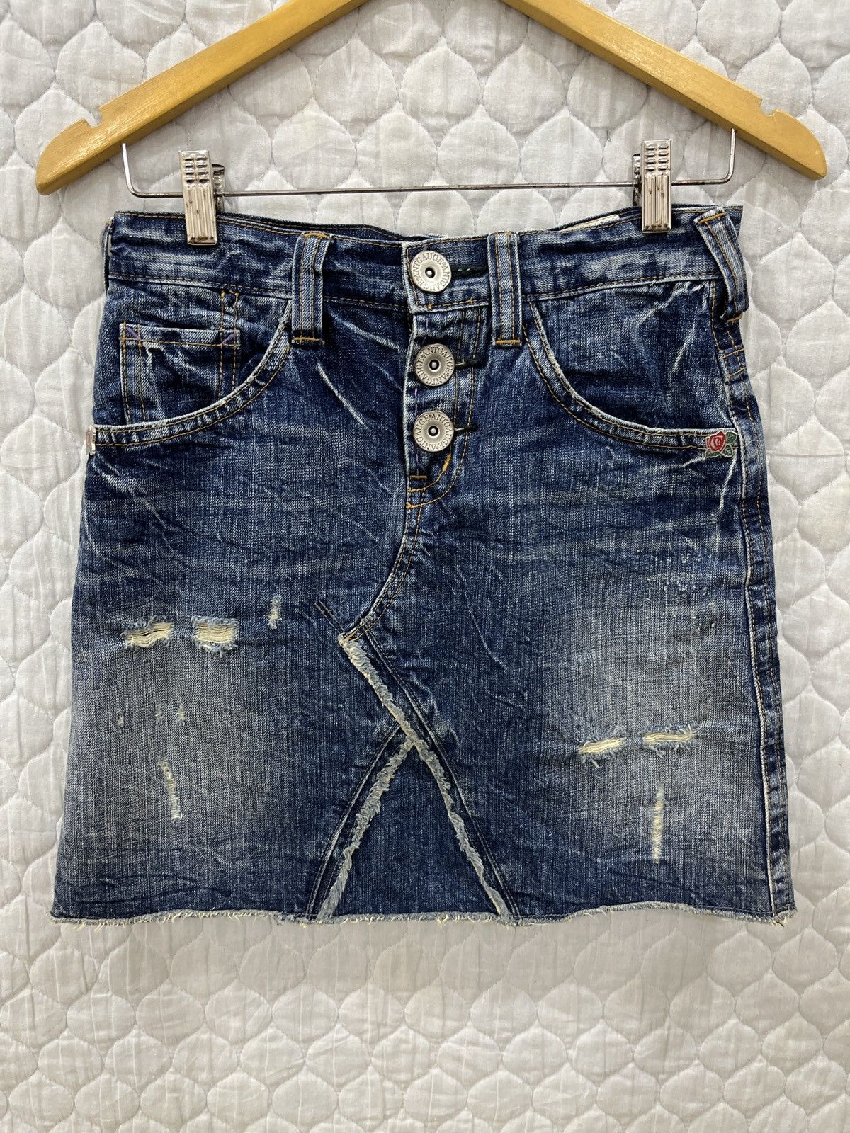 Hypebeast (Jjjj). HYPEBEAST ANGAUGE DENIM EMBROIDERY SKIRTS Size 28" / US 6 / IT 42 - 4 Thumbnail