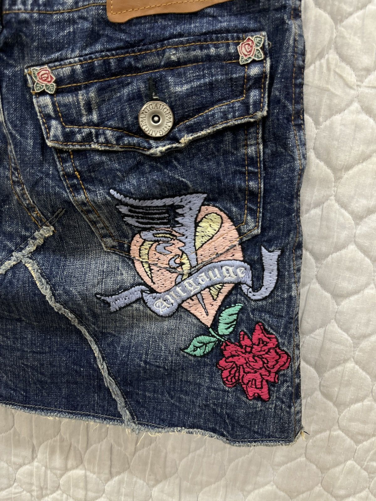 Hypebeast (Jjjj). HYPEBEAST ANGAUGE DENIM EMBROIDERY SKIRTS Size 28" / US 6 / IT 42 - 8 Thumbnail