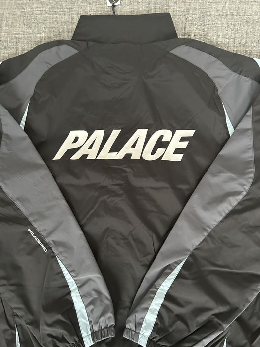 Palace Palace pro shell jacket large black | Grailed