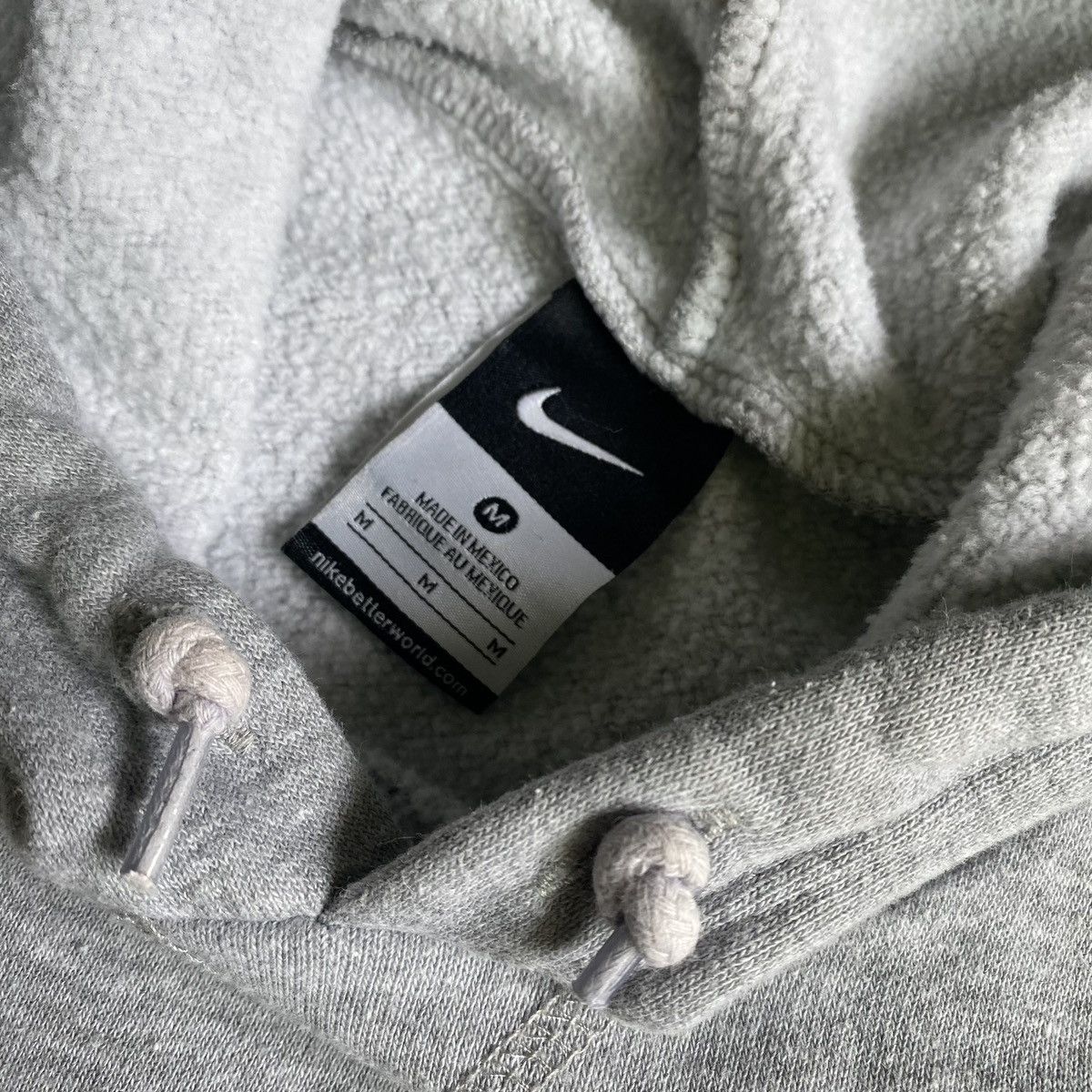 Nike Vintage 2000s Nike Center Swoosh Track And Field Logo Hoodie Size US M / EU 48-50 / 2 - 4 Thumbnail
