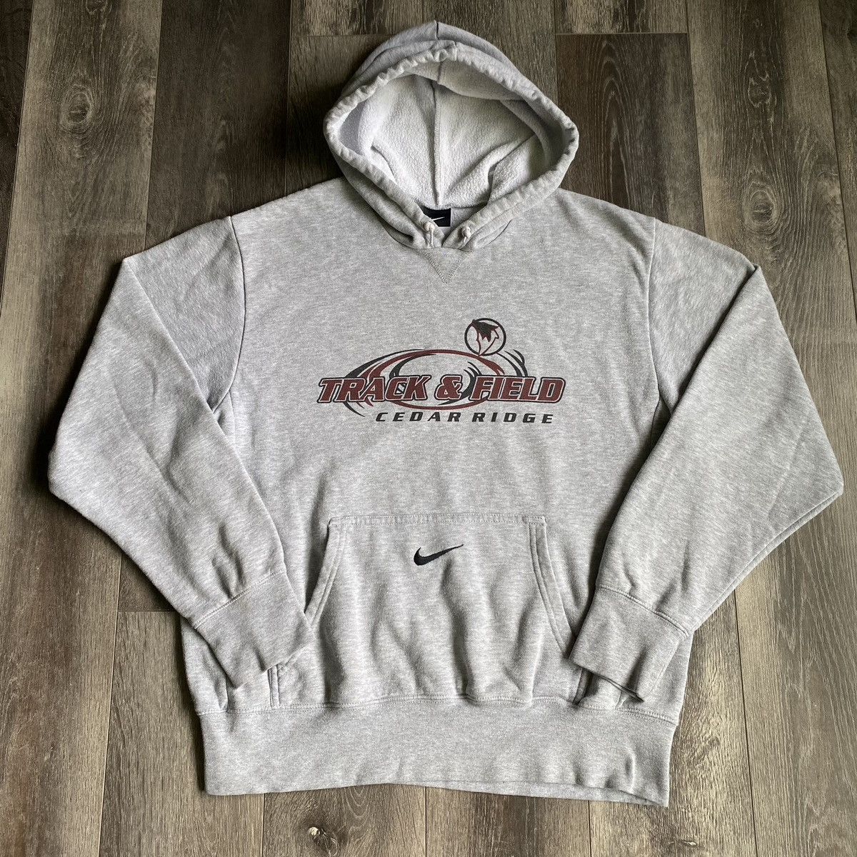 Nike Vintage 2000s Nike Center Swoosh Track And Field Logo Hoodie Size US M / EU 48-50 / 2 - 1 Thumbnail