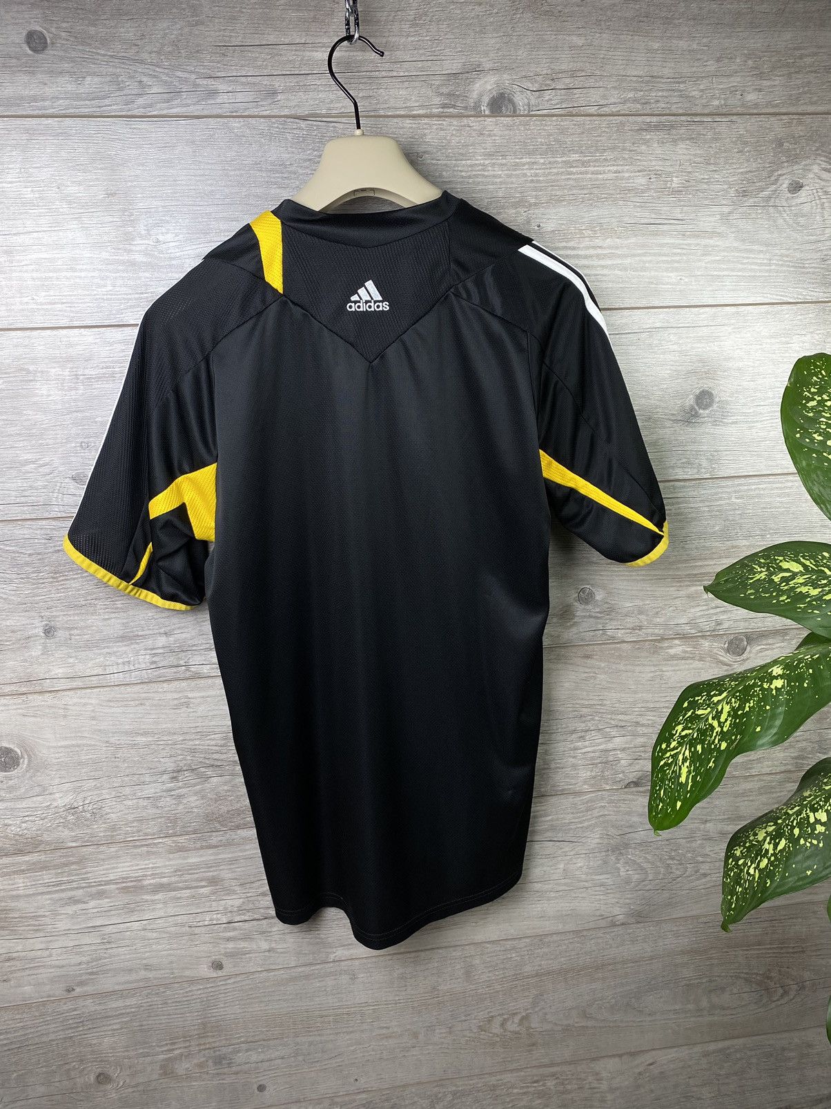 Adidas × Chelsea Soccer Adidas Chelsea UEFA Champions League football jersey size M Size US M / EU 48-50 / 2 - 3 Thumbnail