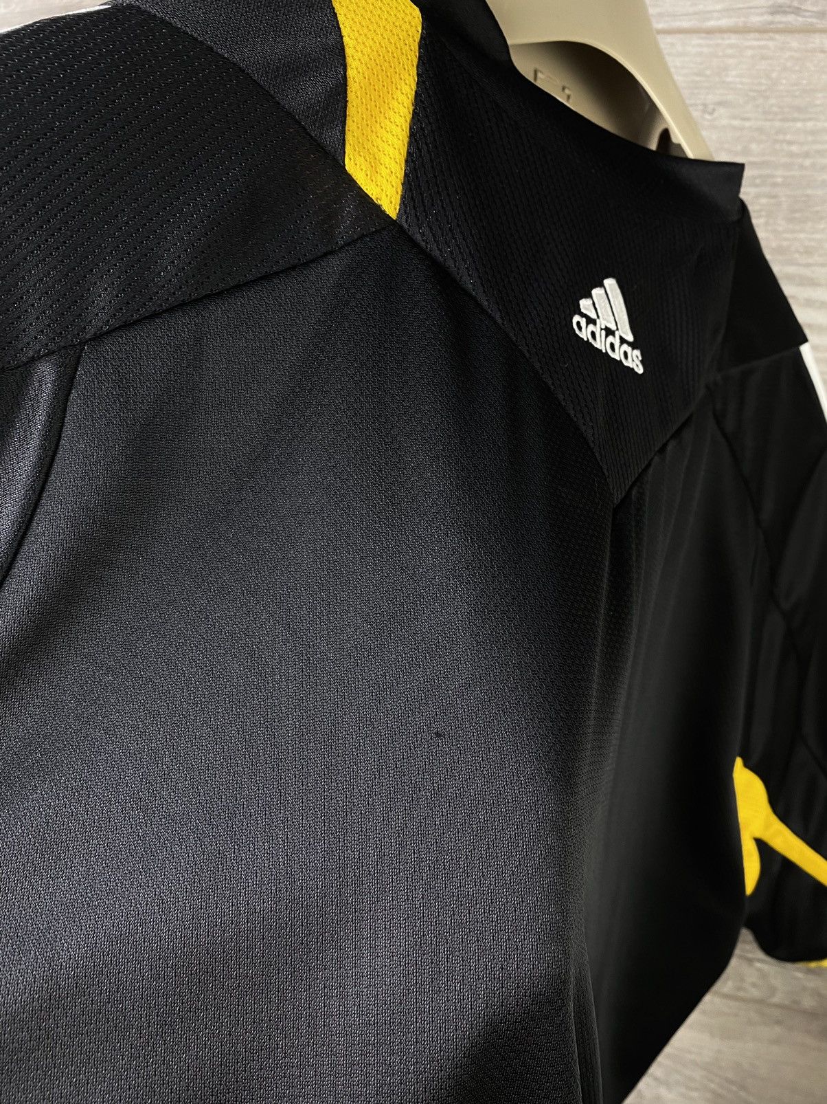 Adidas × Chelsea Soccer Adidas Chelsea UEFA Champions League football jersey size M Size US M / EU 48-50 / 2 - 11 Thumbnail