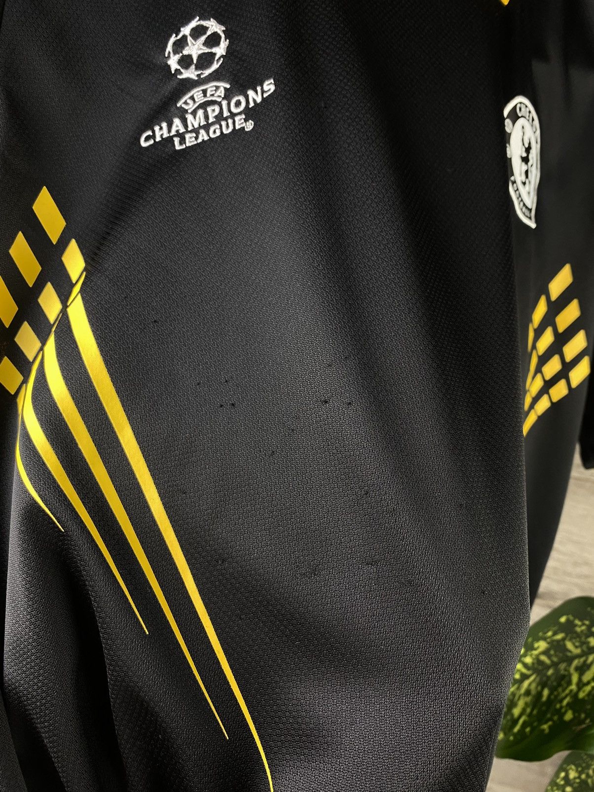 Adidas × Chelsea Soccer Adidas Chelsea UEFA Champions League football jersey size M Size US M / EU 48-50 / 2 - 5 Thumbnail